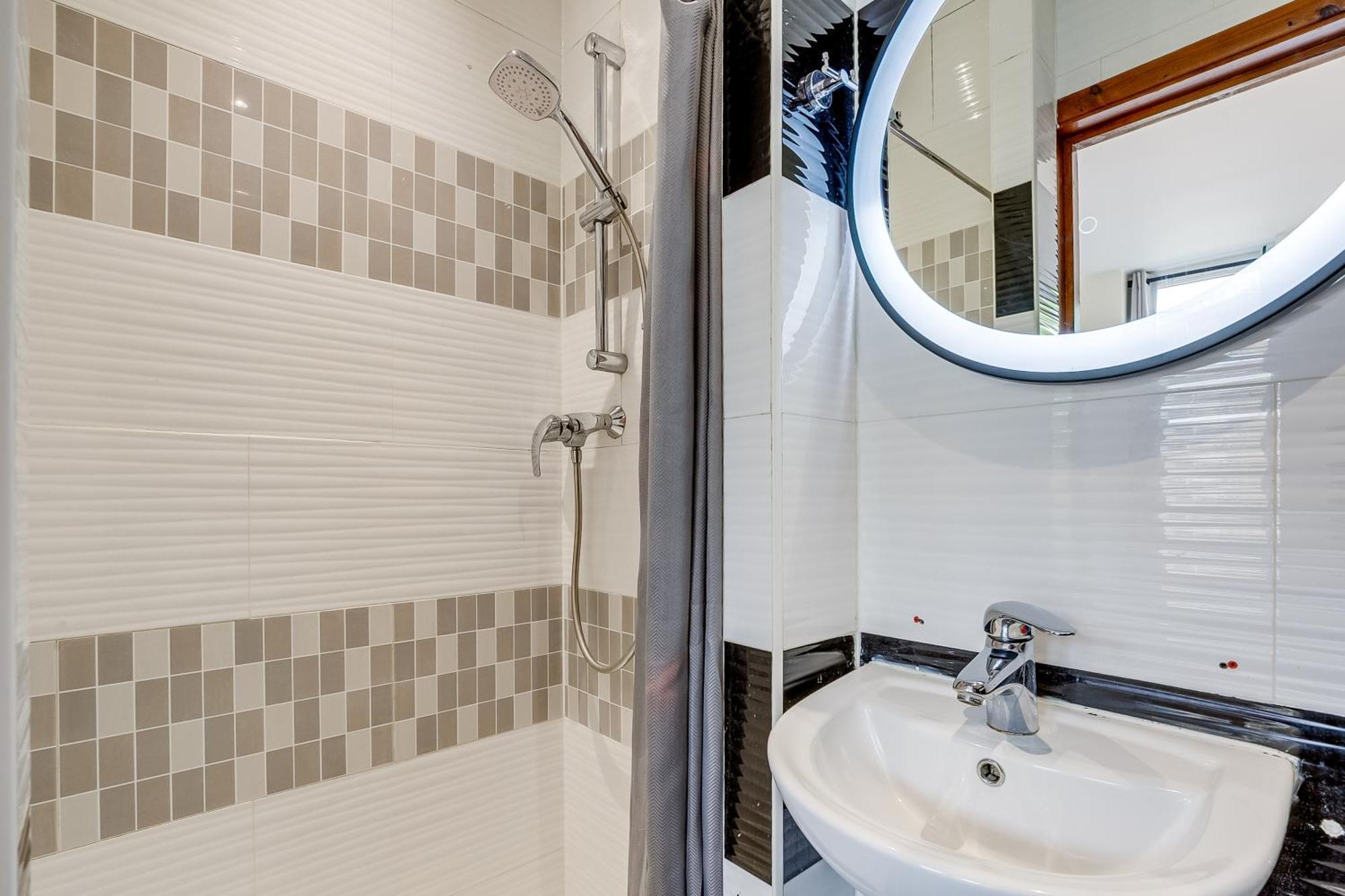 Double Room,1572650075:JPEG