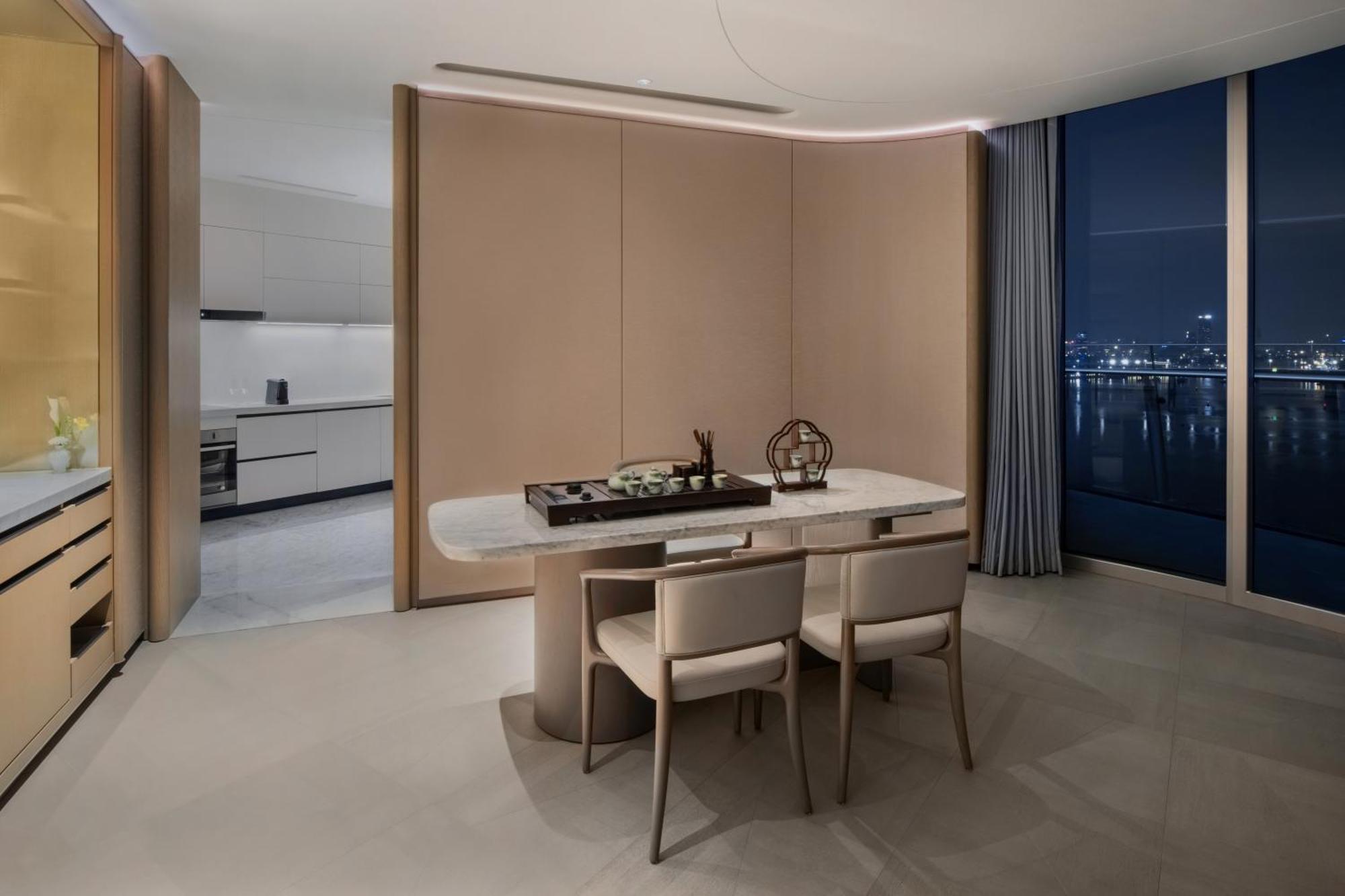 Guanzhou Suite