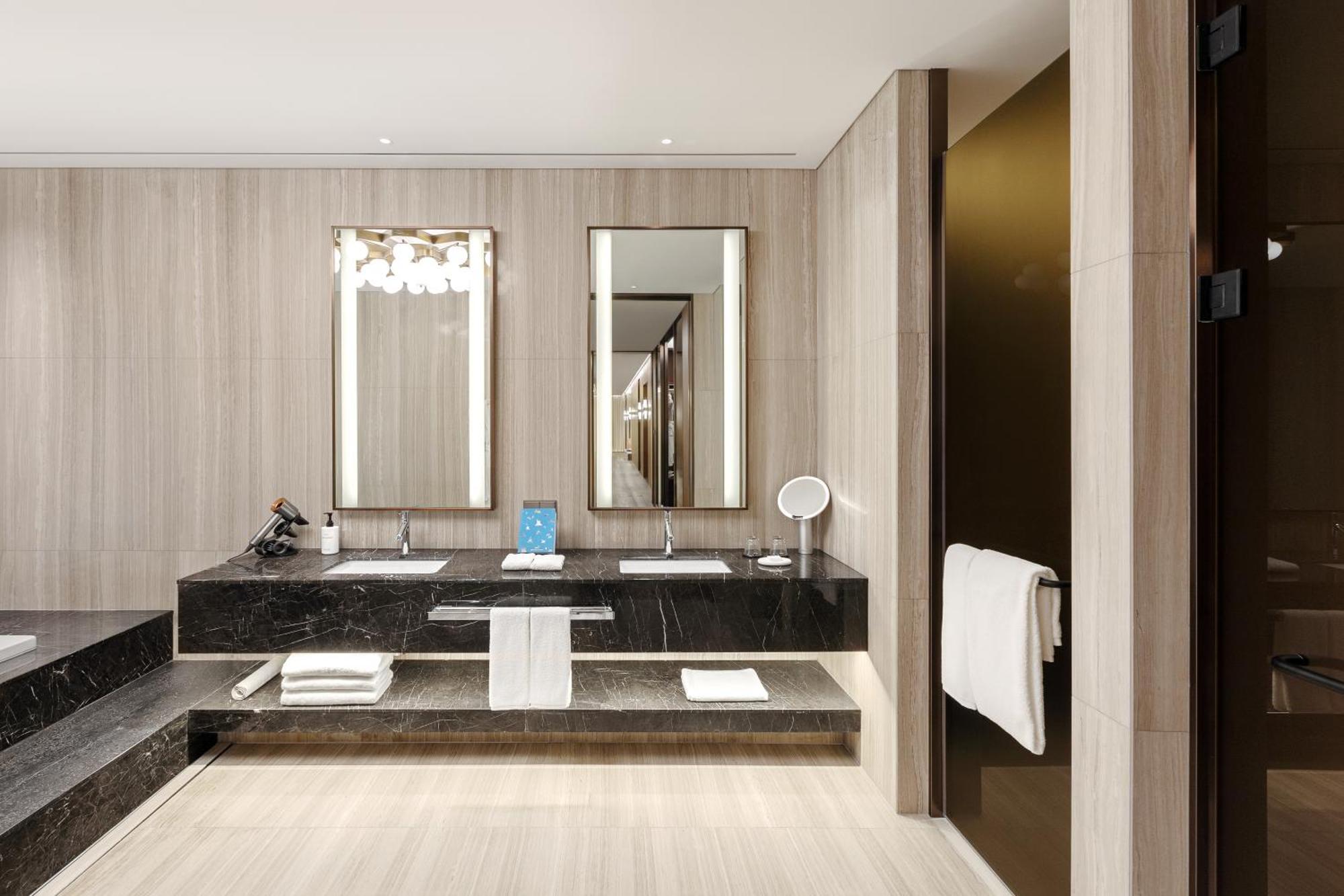 Grand Suite - Non-Smoking