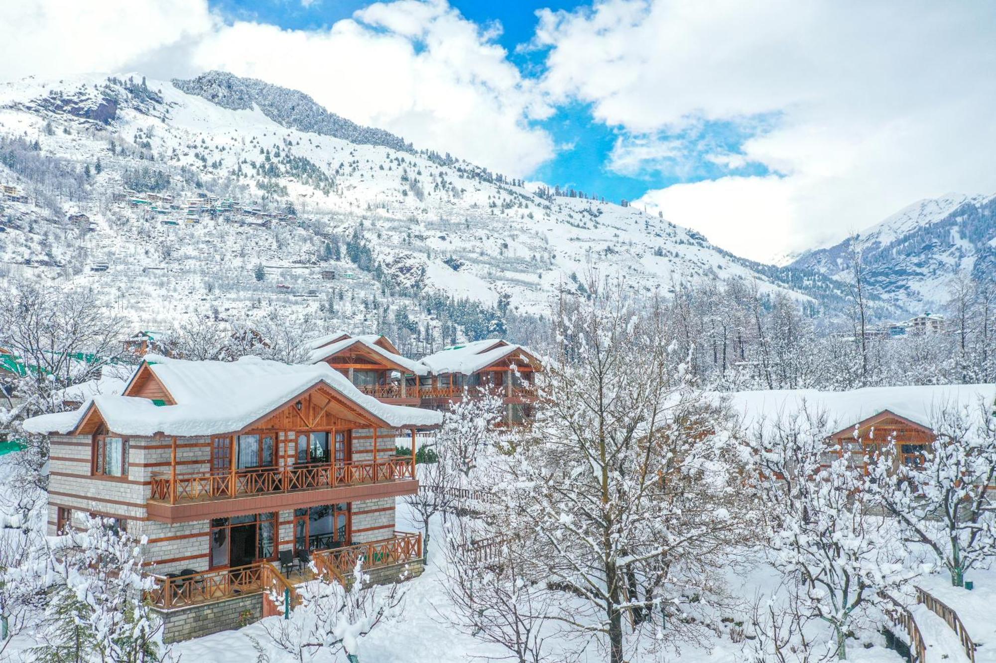 Chinar Villa