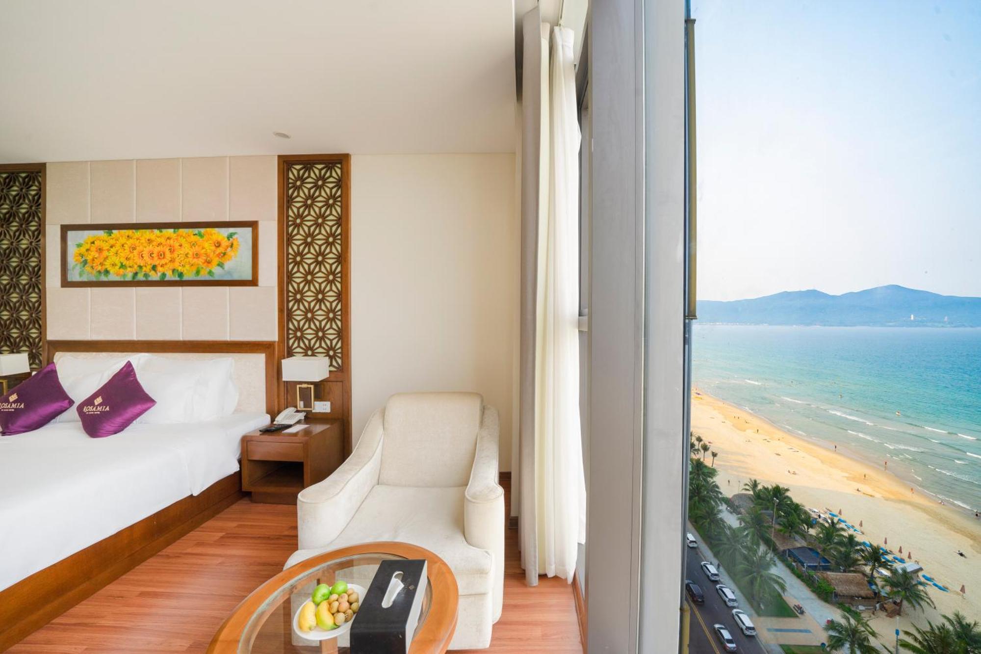 Premier King Room Ocean Front with Afternoon Tea Per Stay