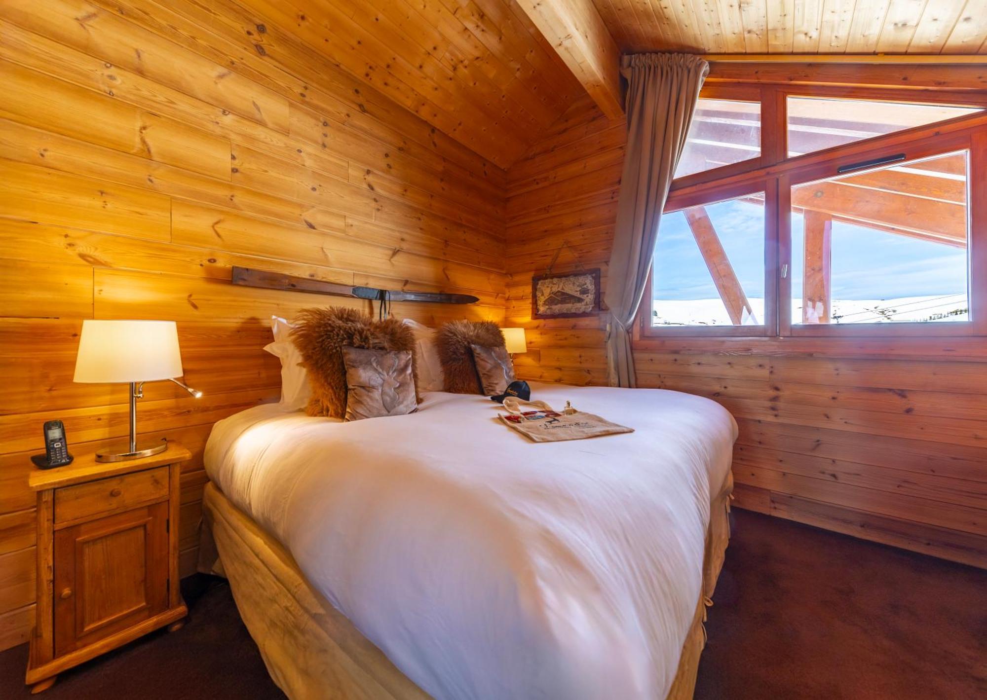 Manon Room