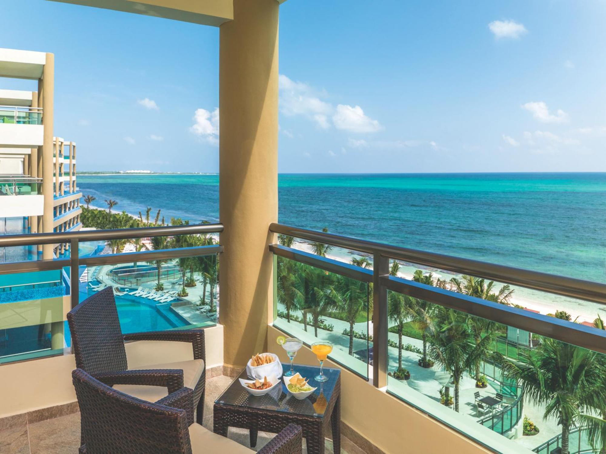 Ocean Front One Bedroom Suite