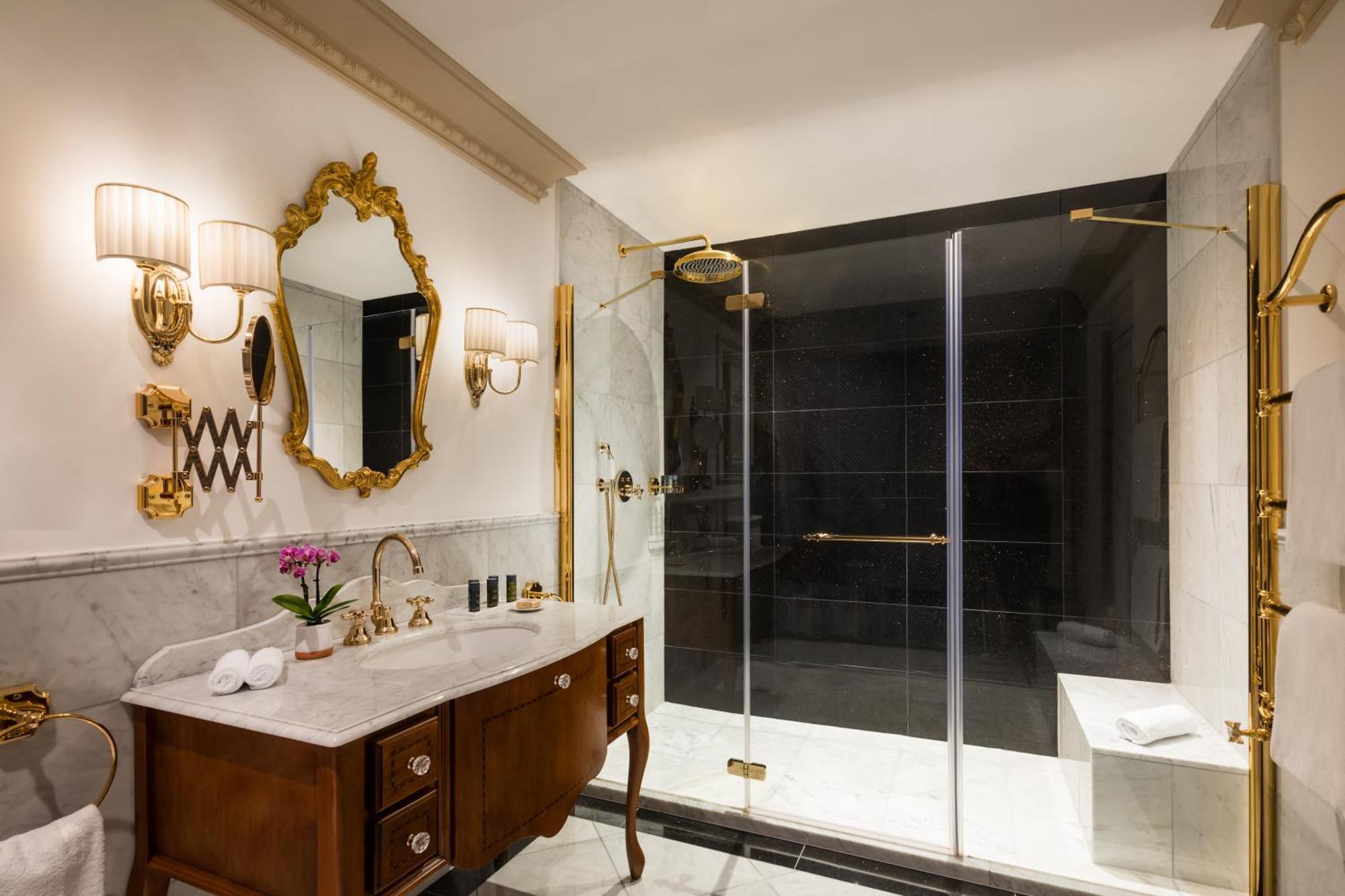 Junior Suite,1586851243:JPEG