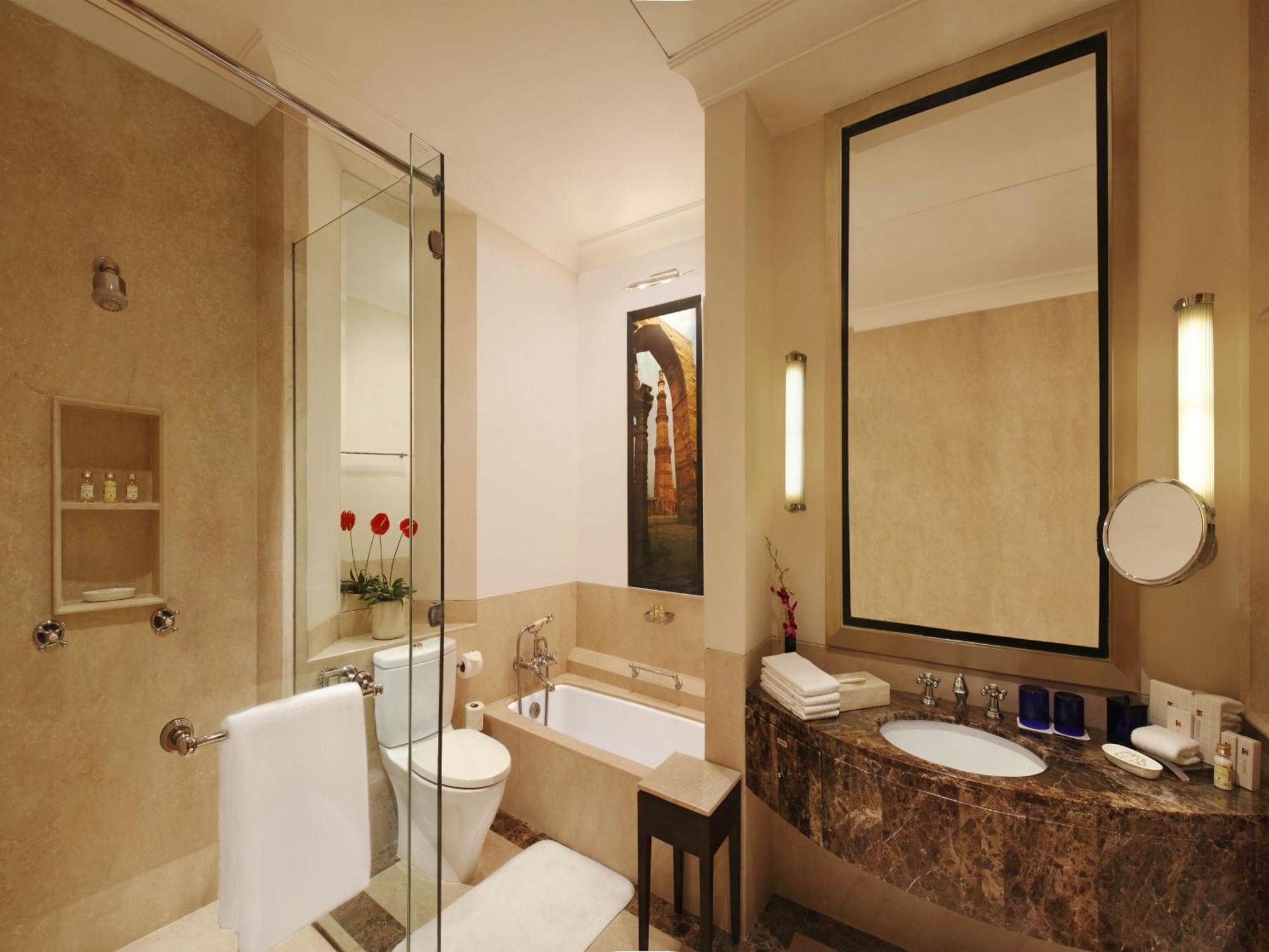 Deluxe Garden View Room