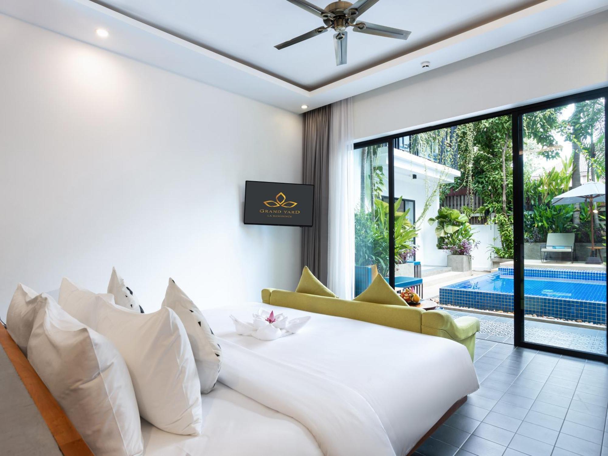 Cabana Room Pool Access