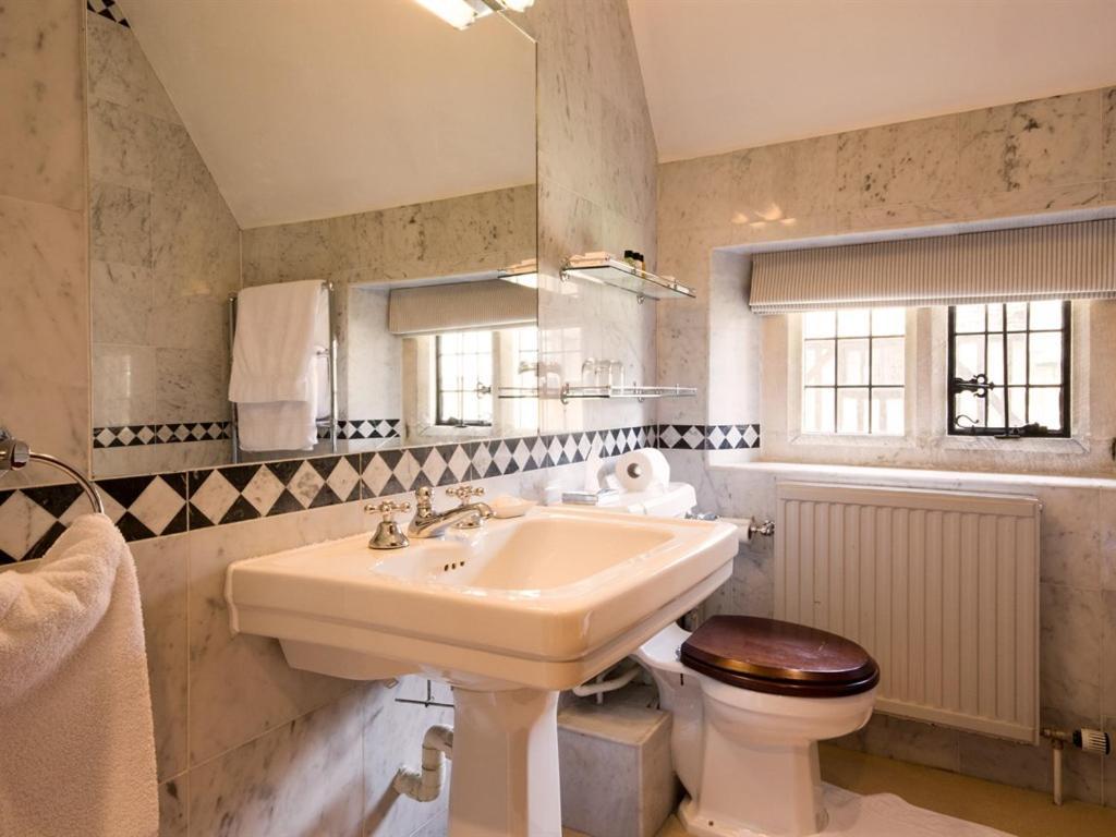 Standard King Room,1635084023:JPEG