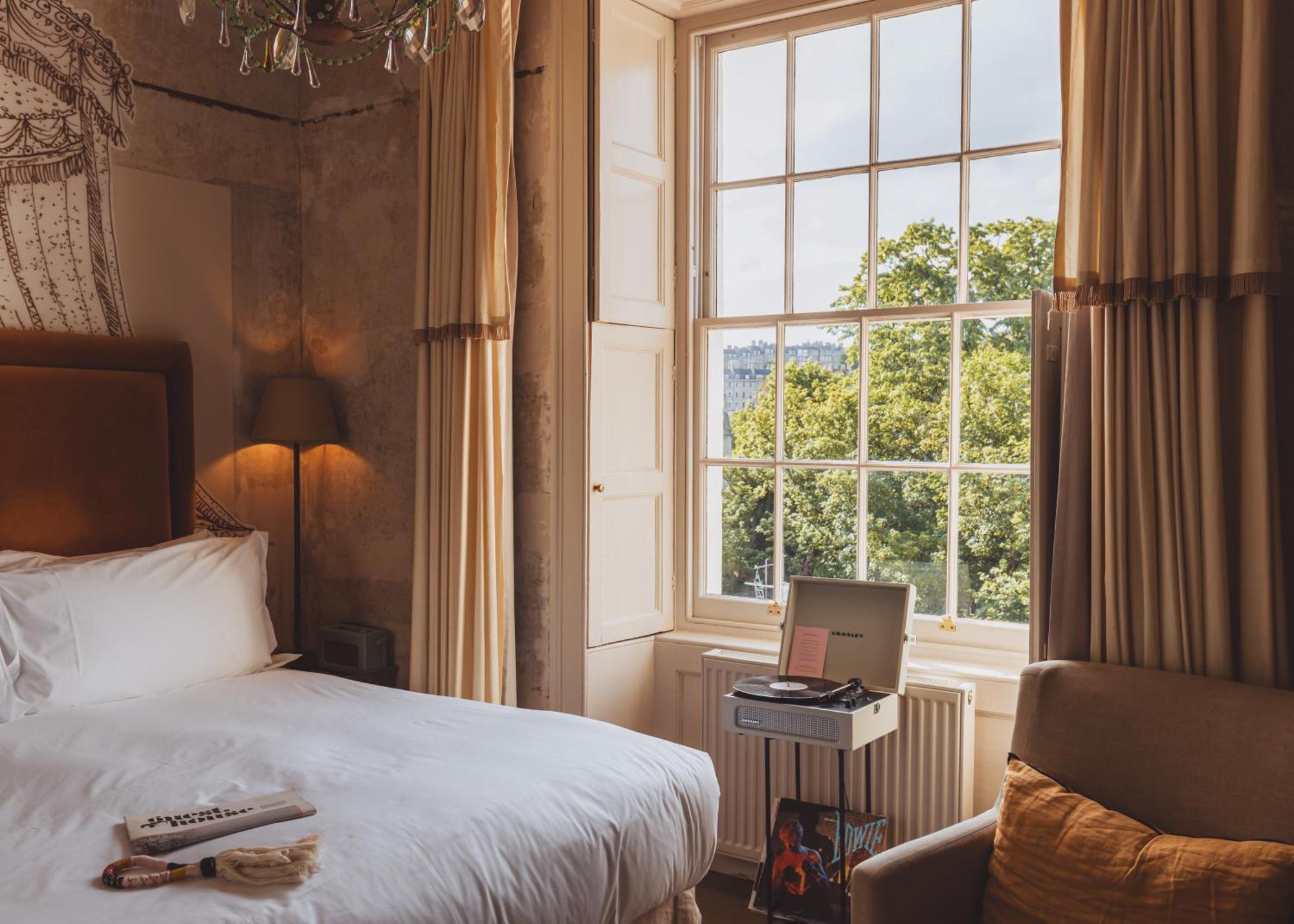 Guest Room,1590333592:JPEG