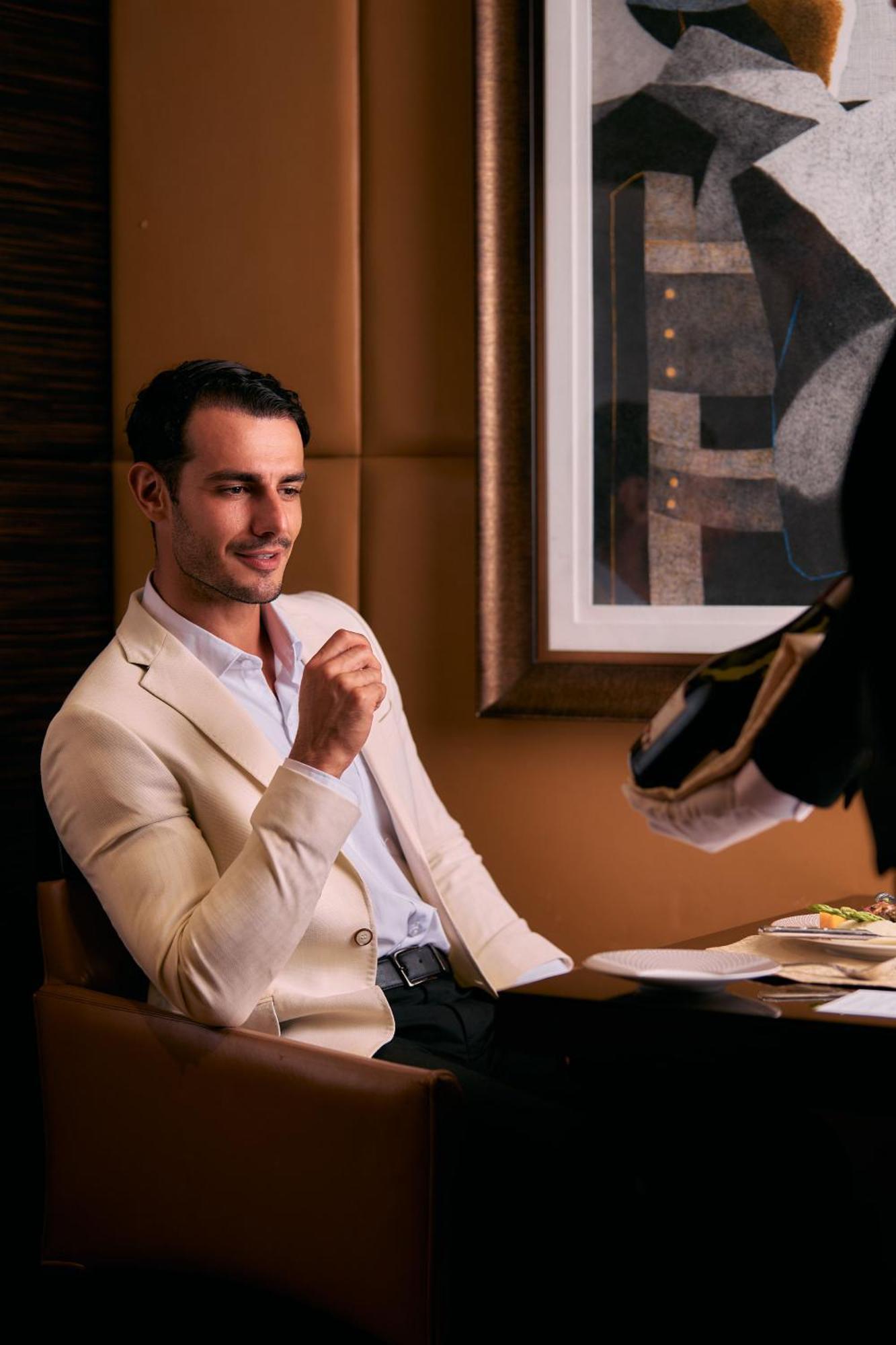 Fairmont Gold Signature Room- Lounge access,1717034482:JPEG