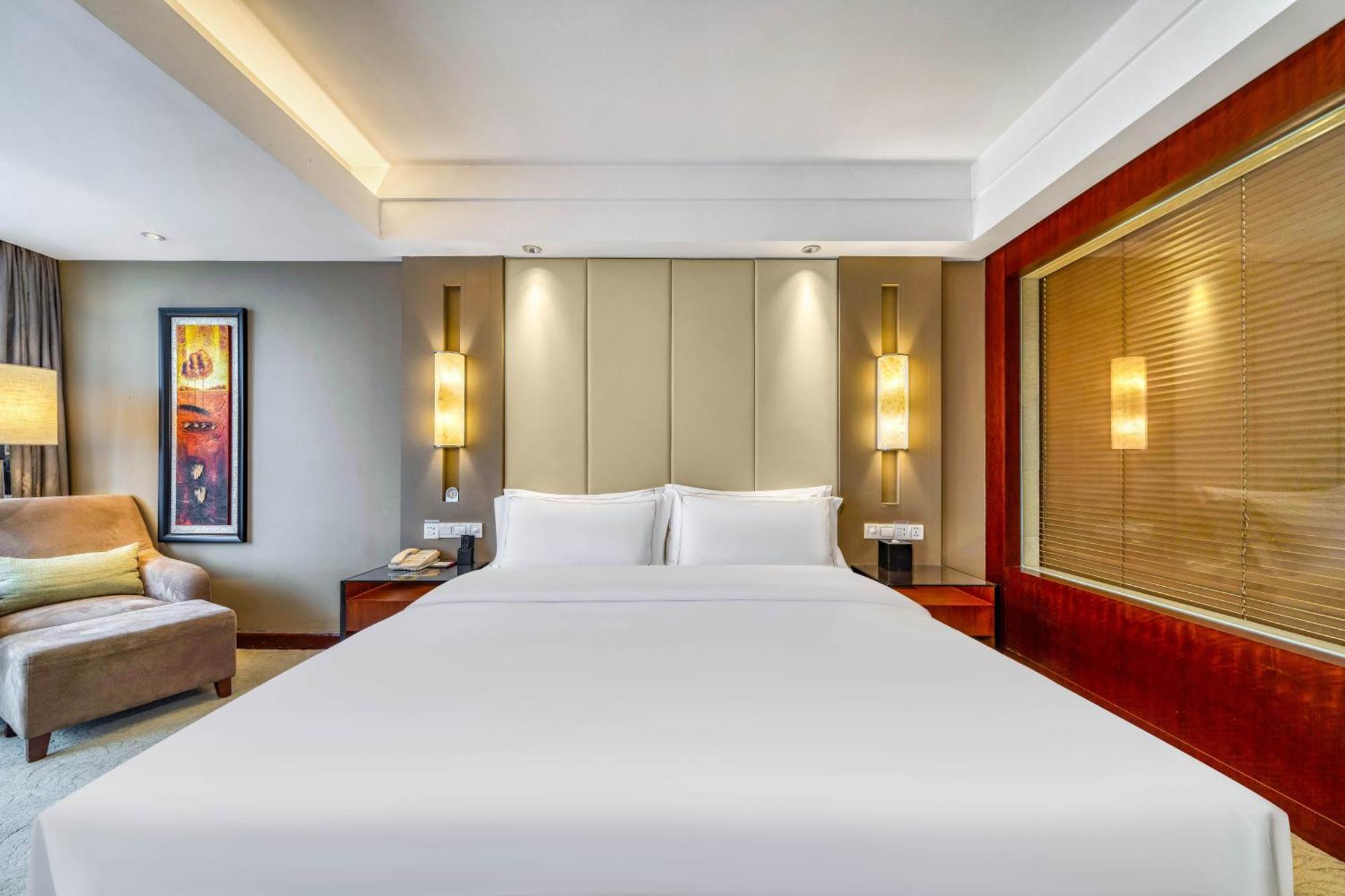 Superior Queen Room