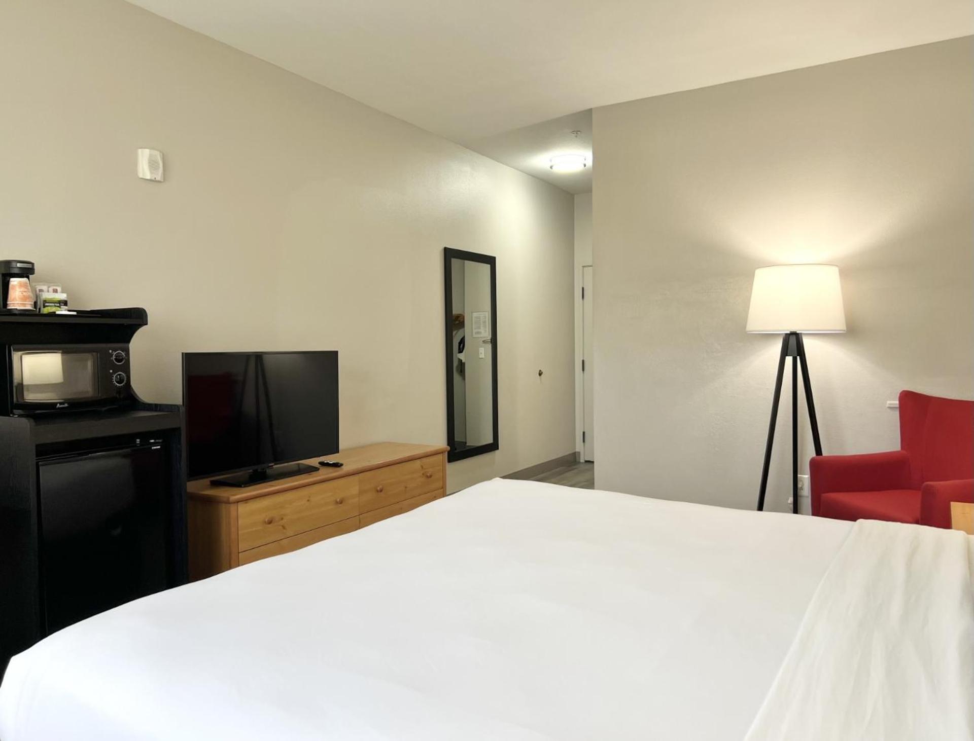 King Room - Non-Smoking