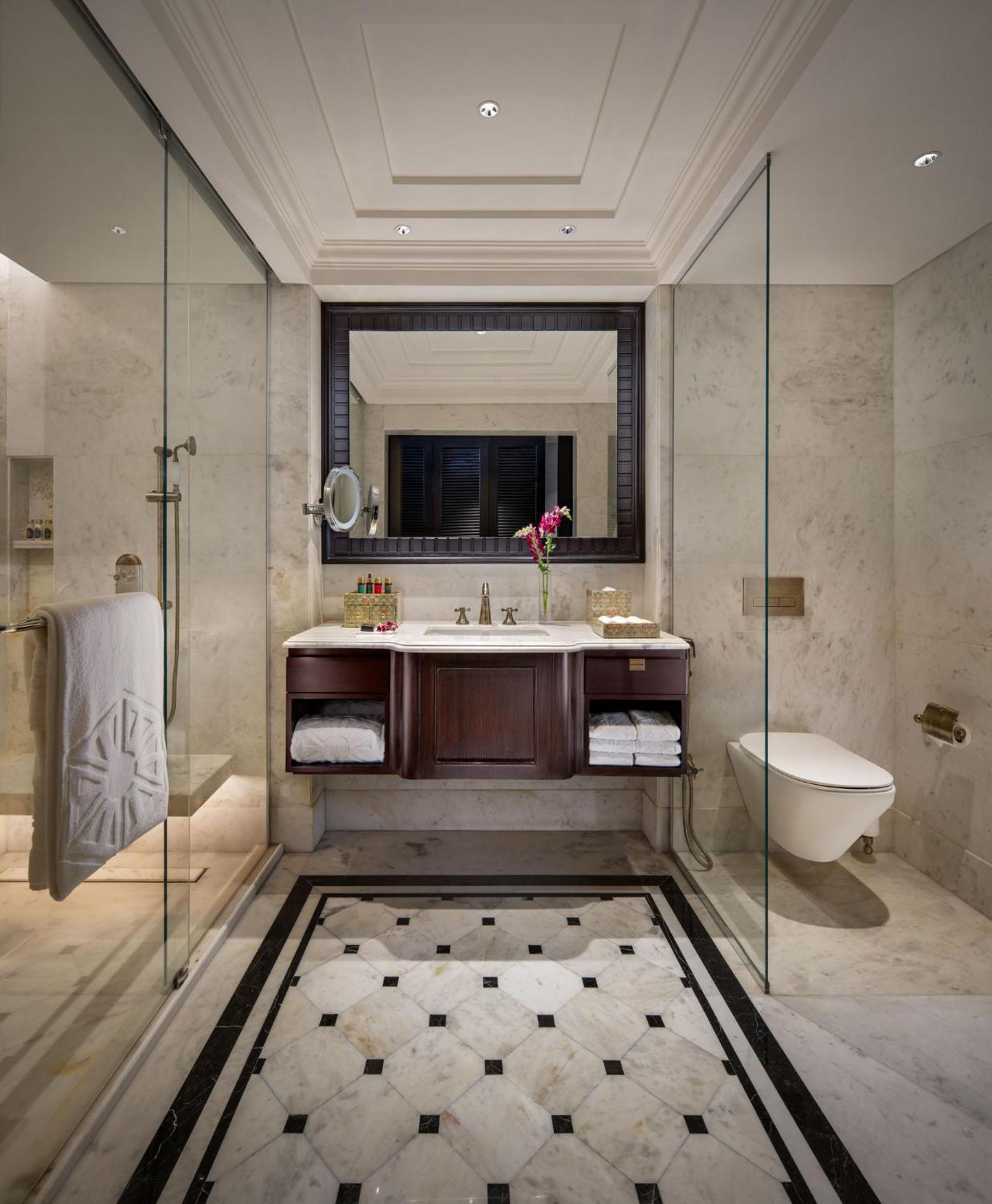 Signature Suite With Balcony