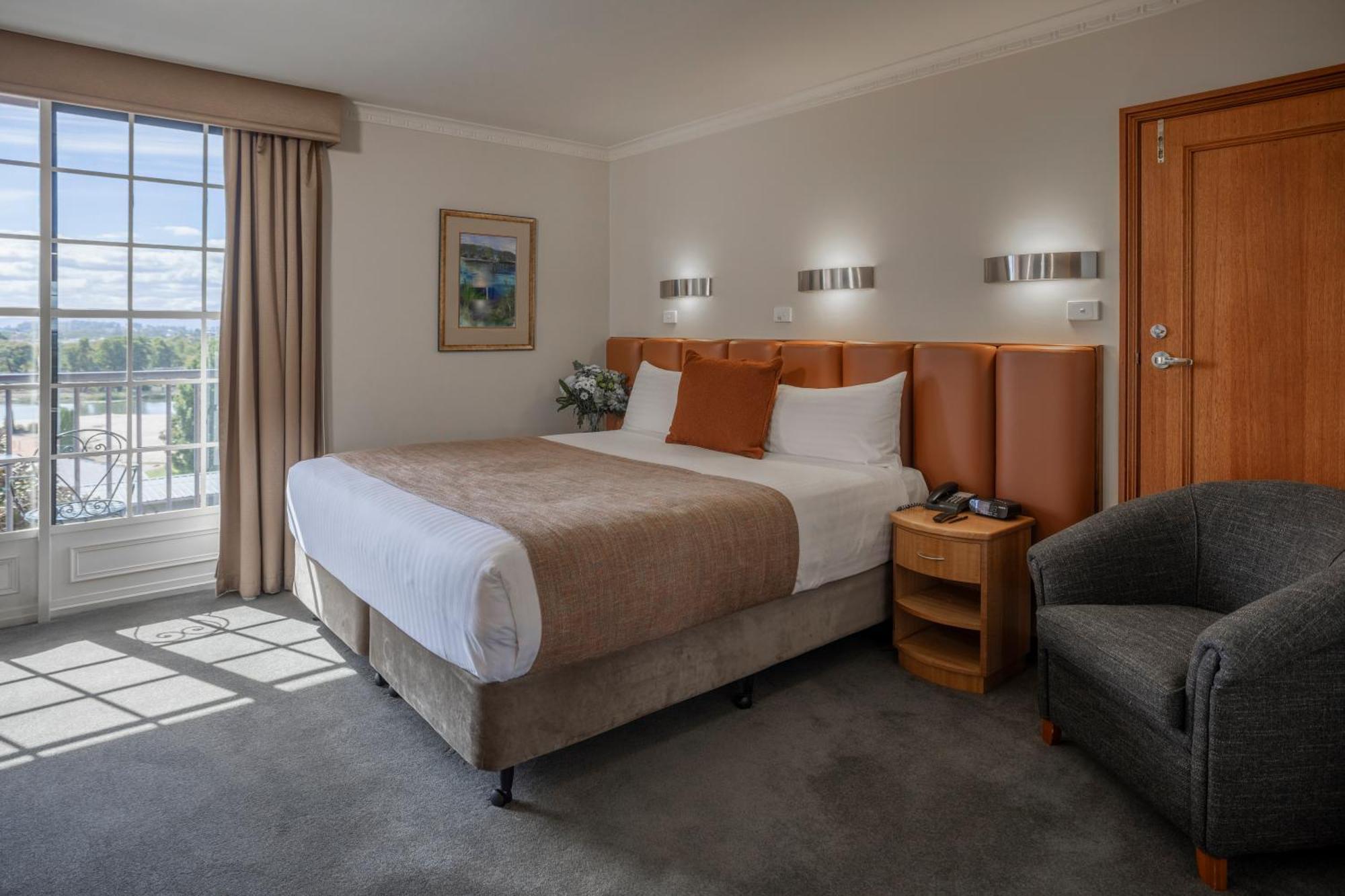King Room with Garden View