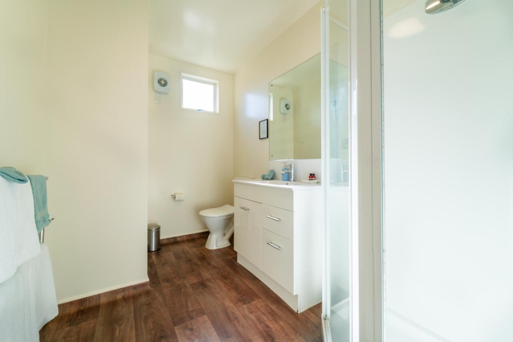Superior One-Bedroom Apartment