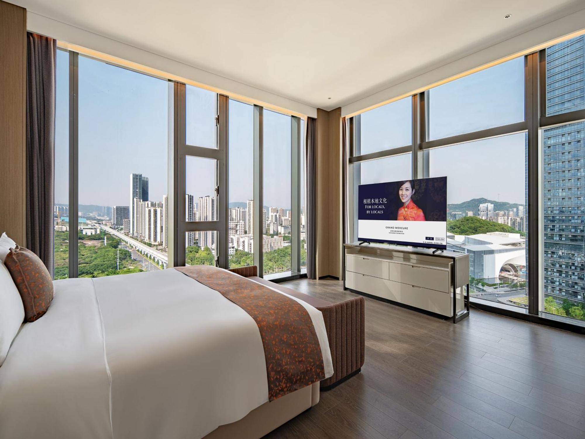 Deluxe King Suite