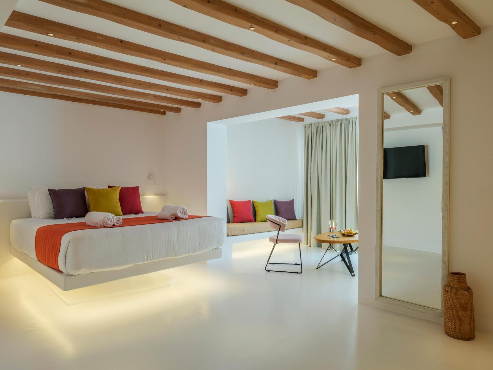 Suite with Private Pool