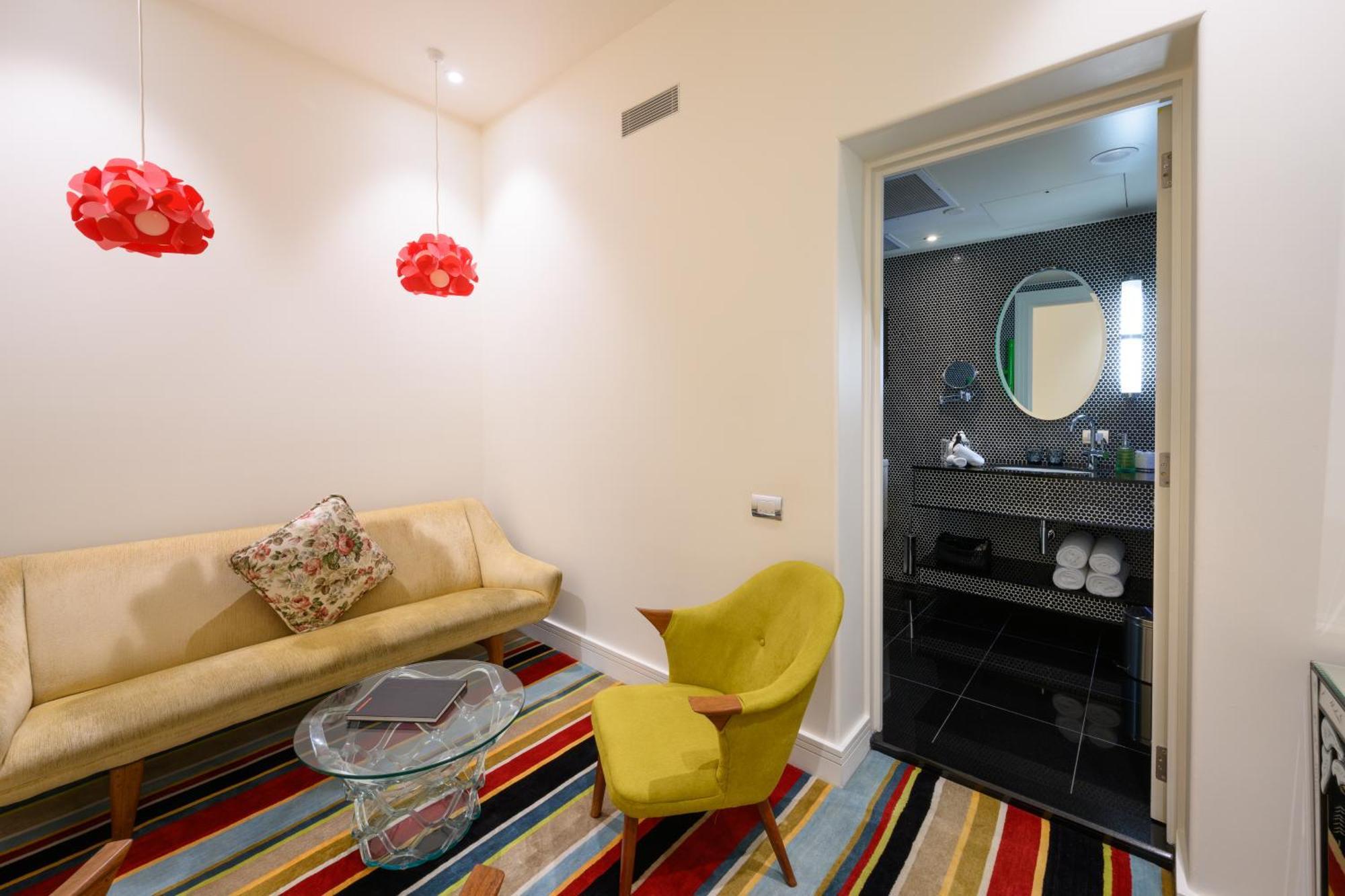 Courtyard Suite
