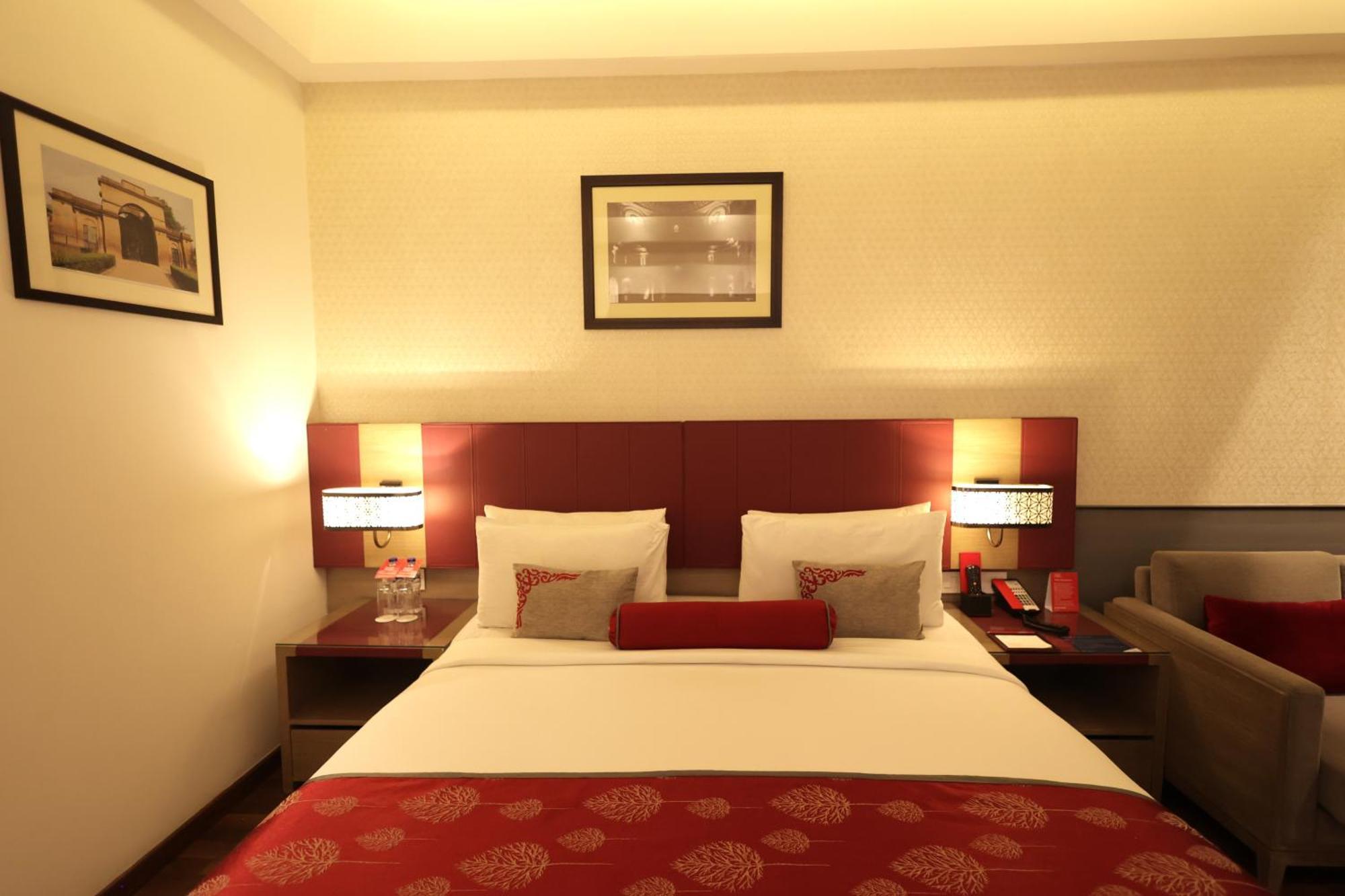 Queen Non-Smoking Room - Book and Unlock Exclusive discounts
