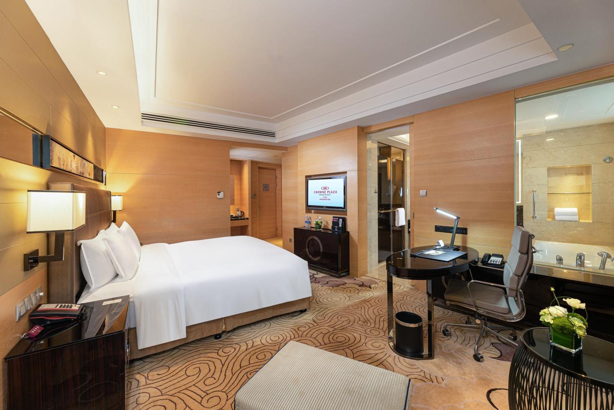 Standard King Room - Accessible