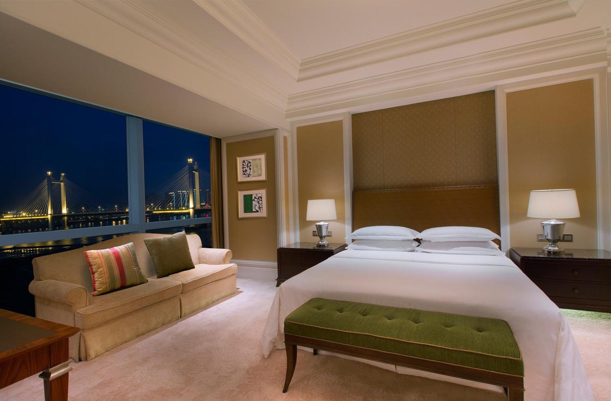 Deluxe King Room,1604087839:JPEG