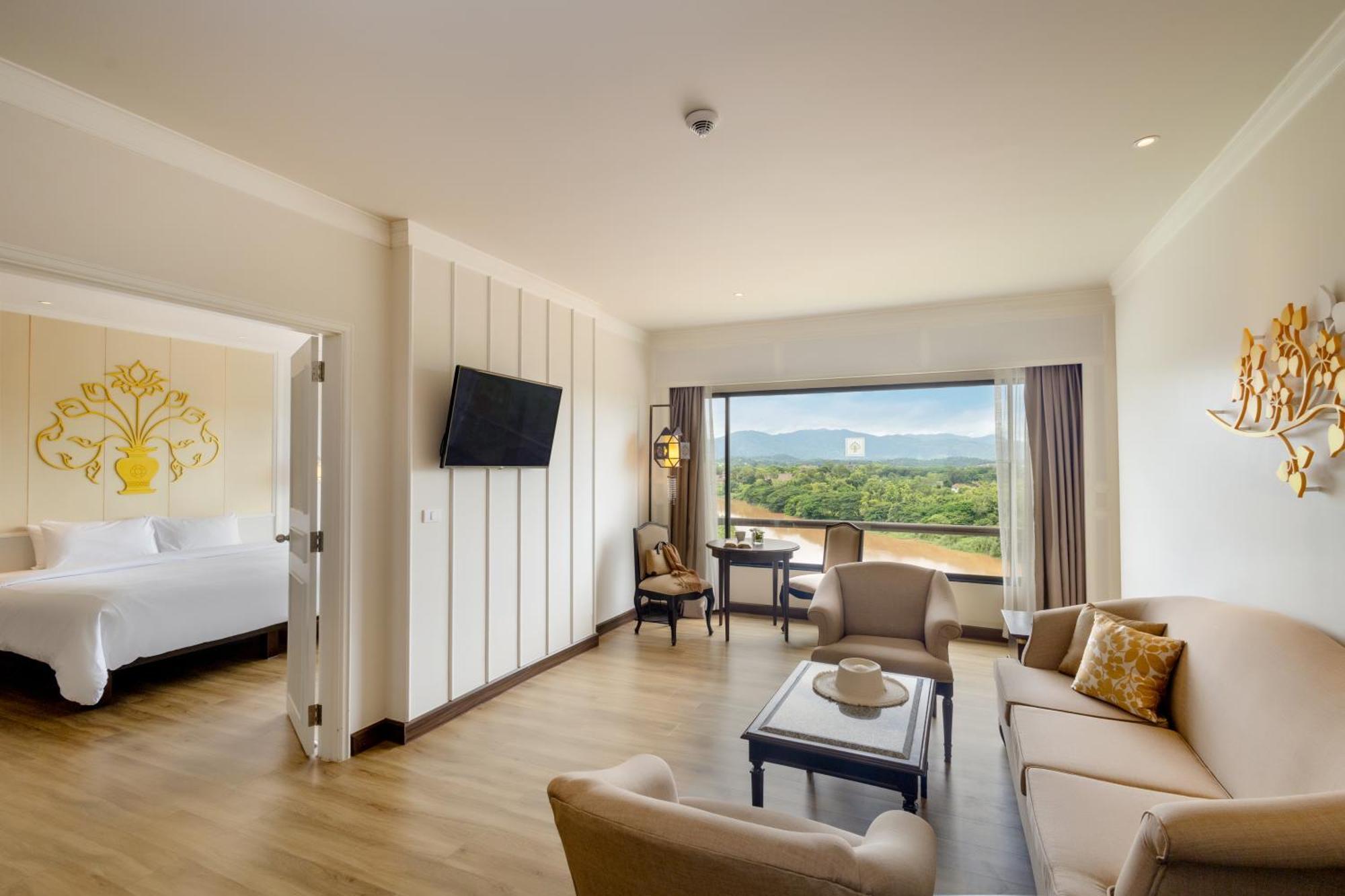 Suite with River View