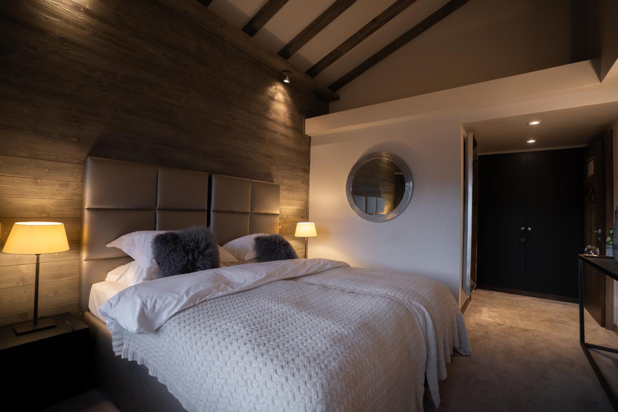 Double Room with Mountain View