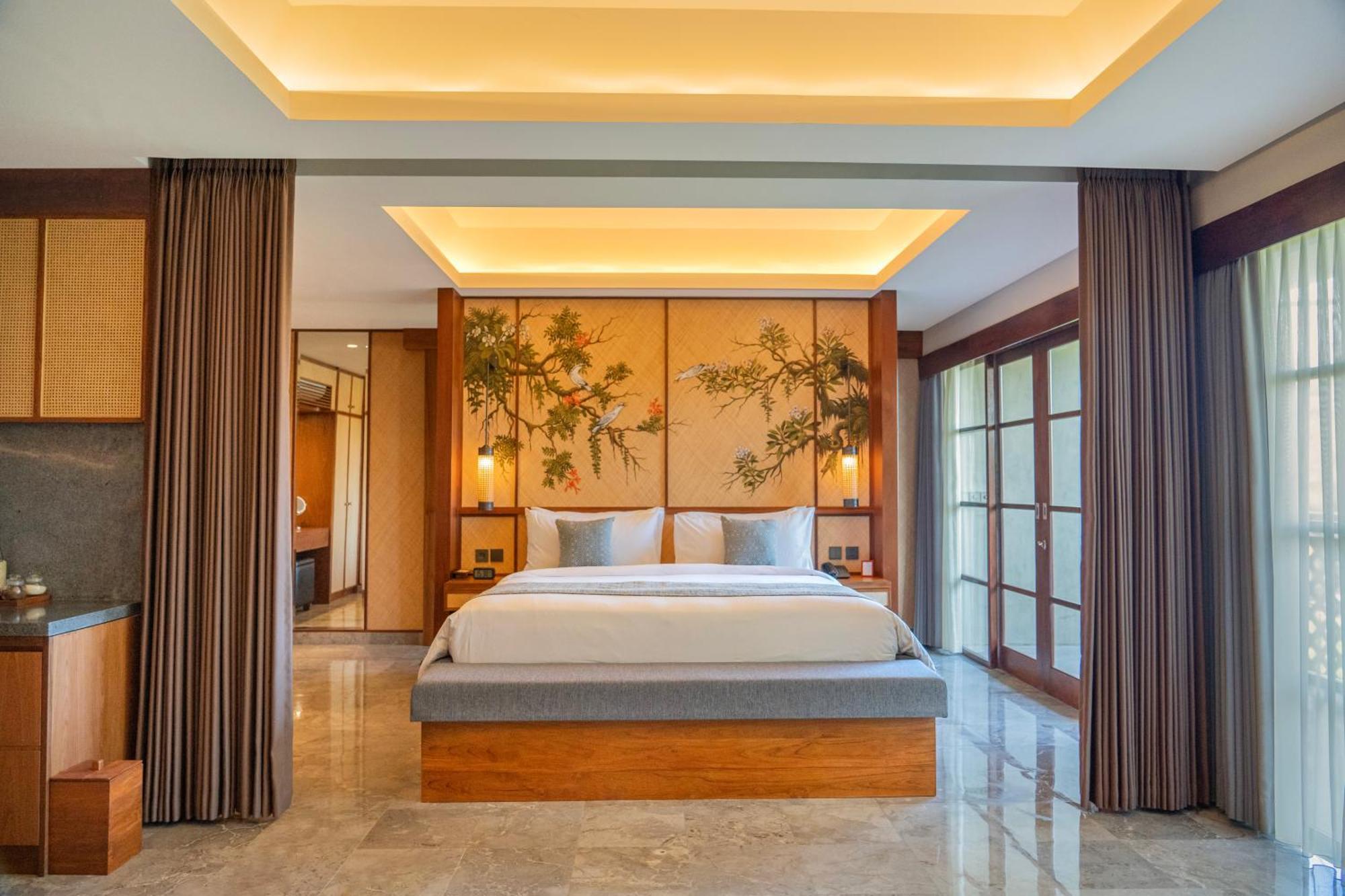 Royal Suite,1606623564:JPEG