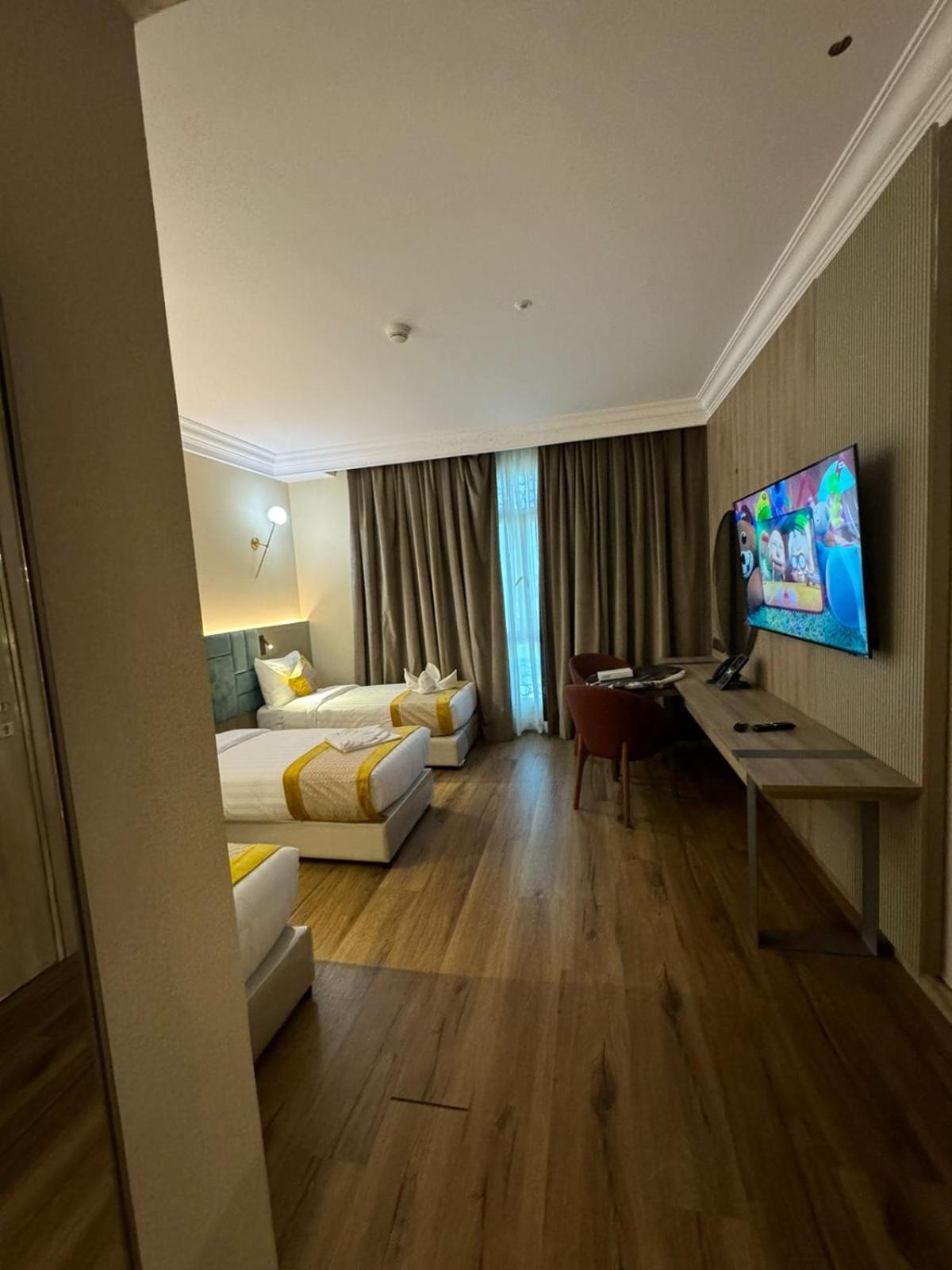 Deluxe Quadruple Room