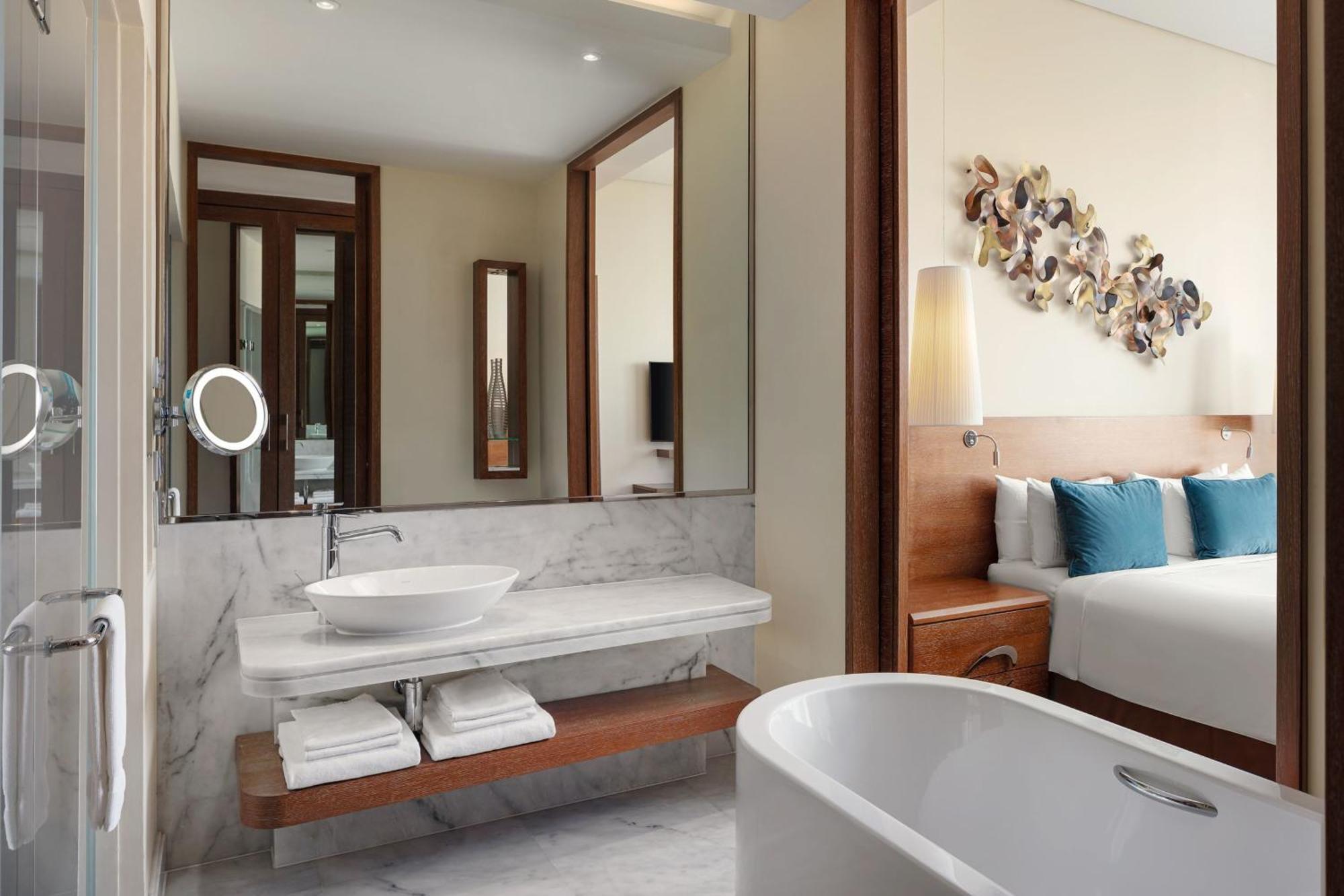 Executive Suite, Executive lounge access, 1 Bedroom Suite,1609319206:JPEG