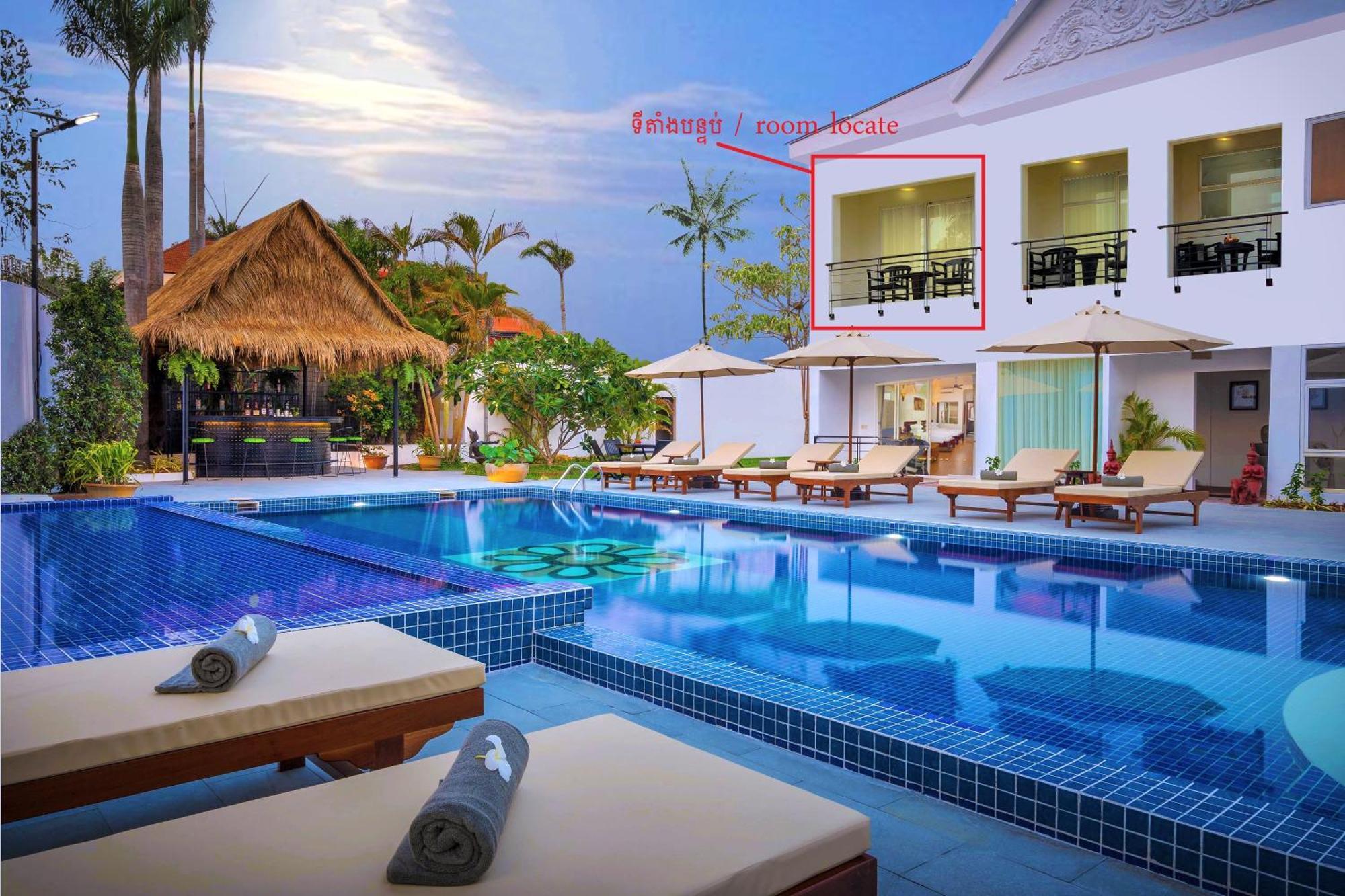 Premier Villa with Balcony, Pool View - Free Mini-Bar