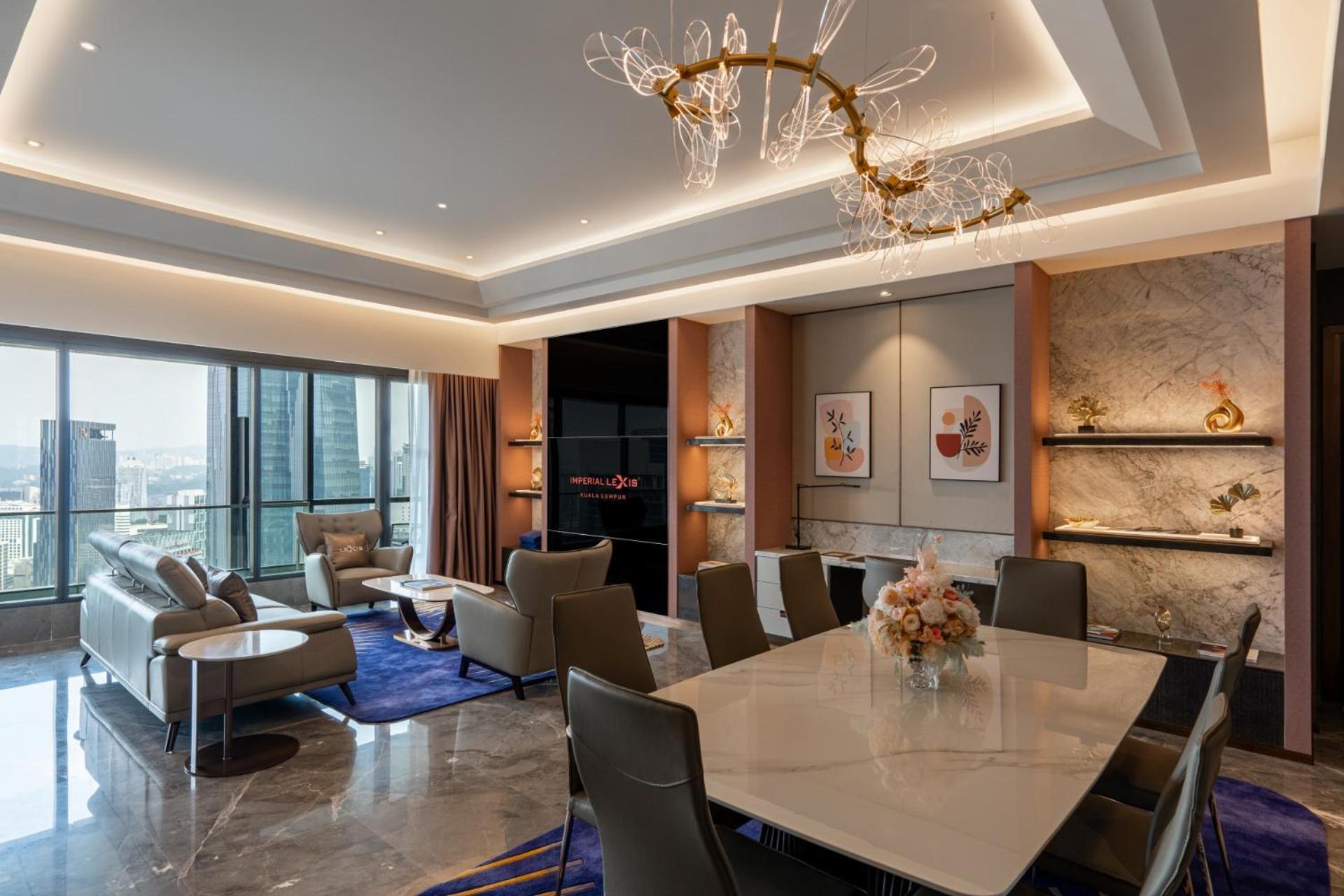 Imperial Pool Suite