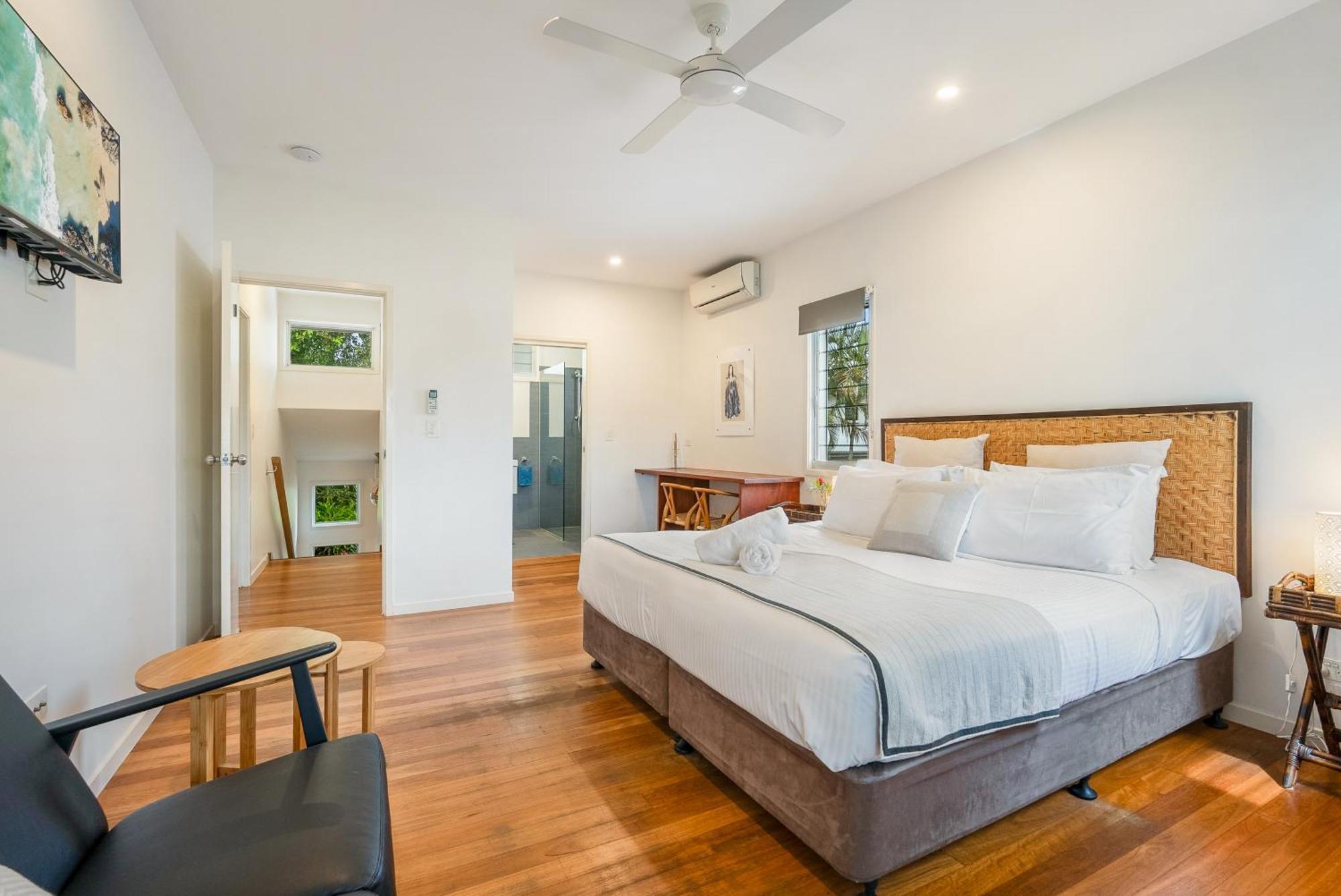 Deluxe King Suite