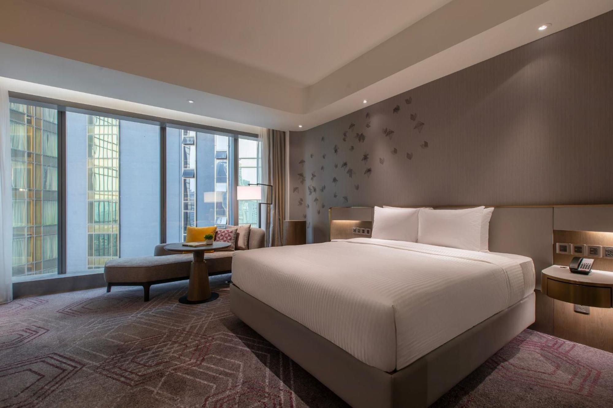 Premium King Room