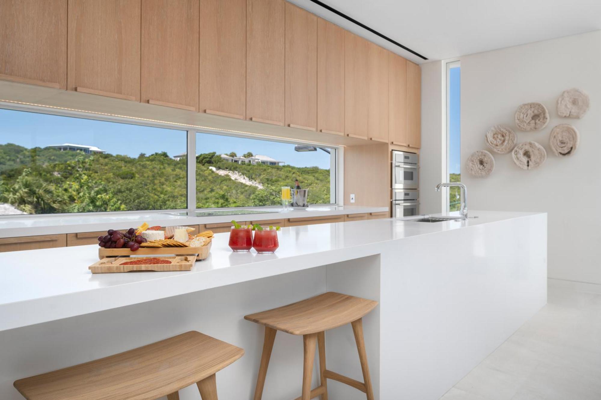 North Shore 4 Bedroom Oceanview House