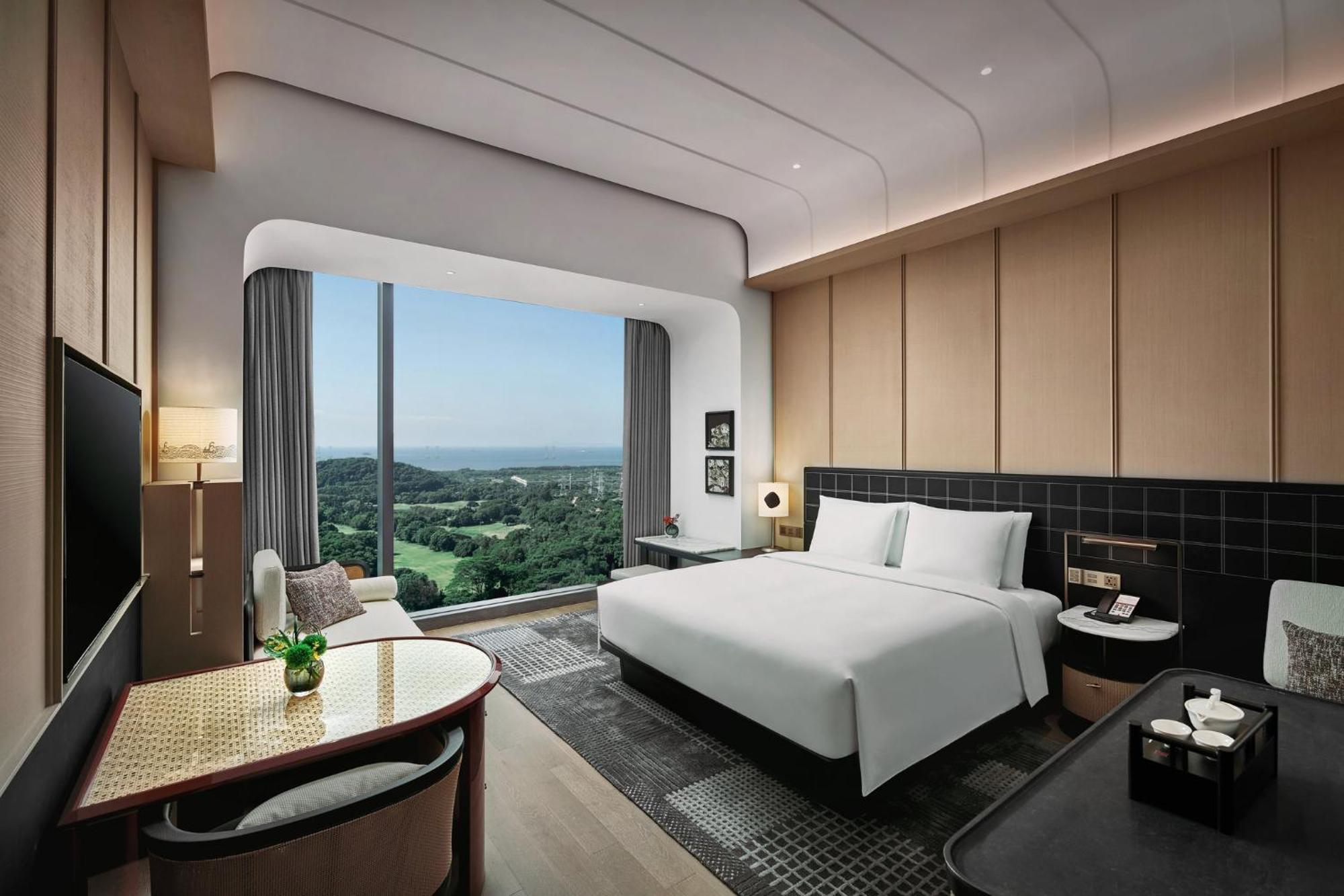 King Room with Sofa Bed - Non-Smoking
