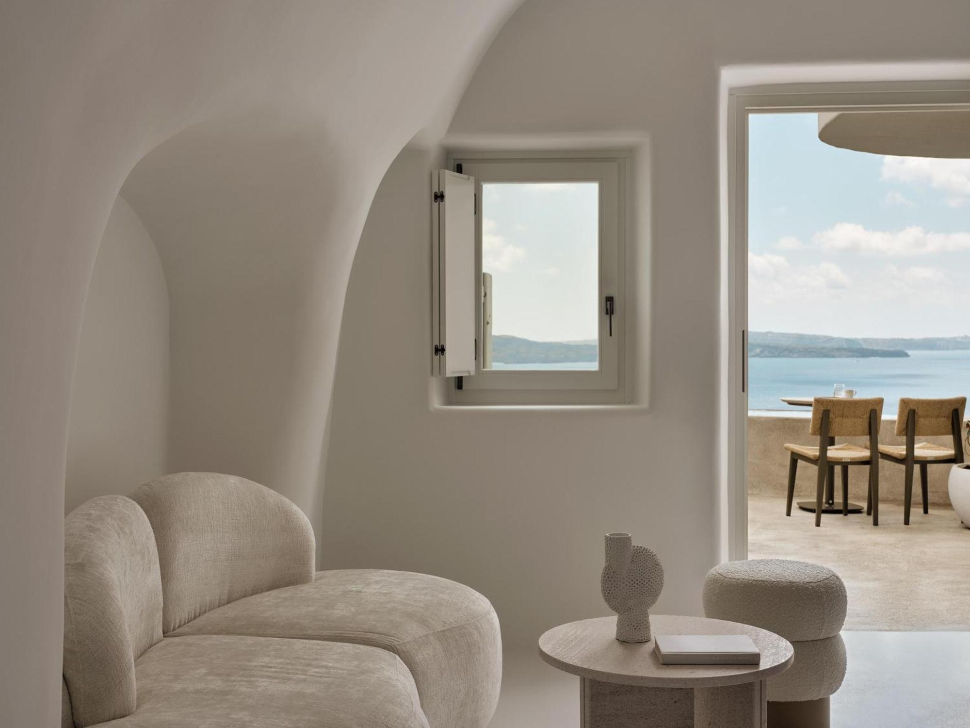 Signature Suite with Caldera View