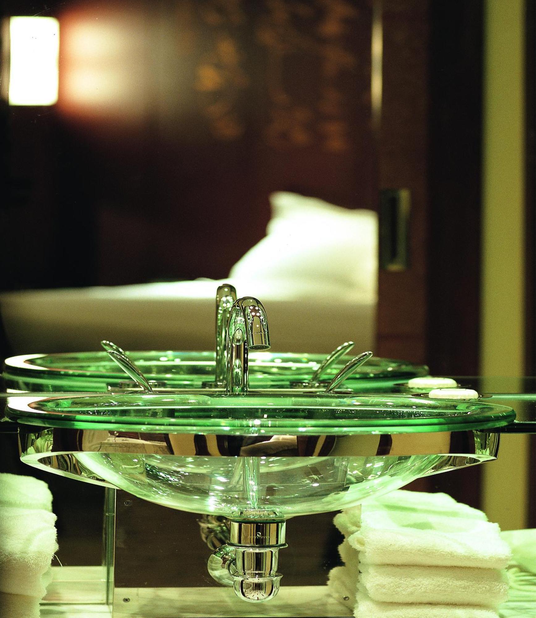 Twin Room with River View,1678645926:JPEG