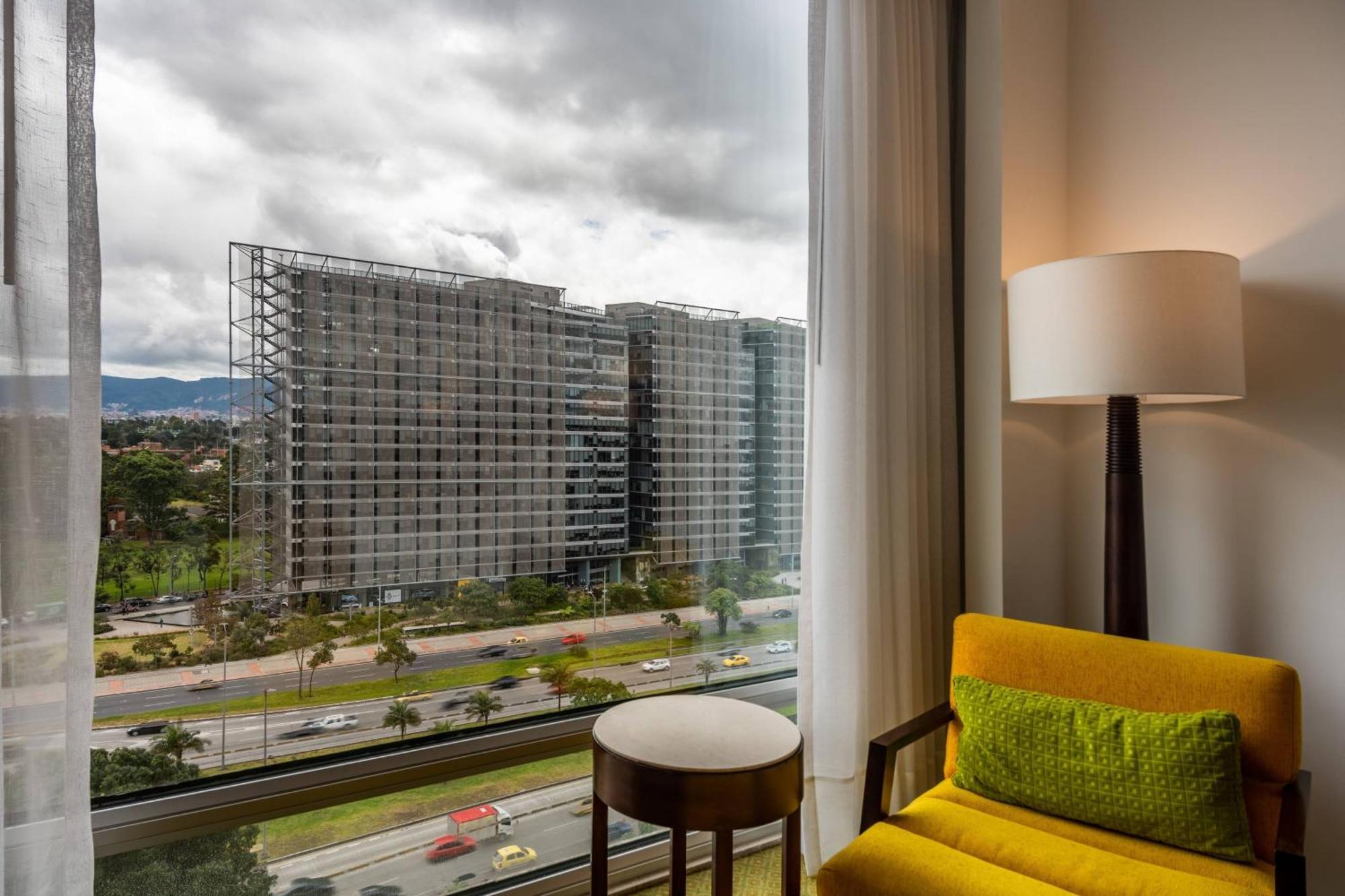 Concierge, Executive level, Guest room, 1 King Bed
