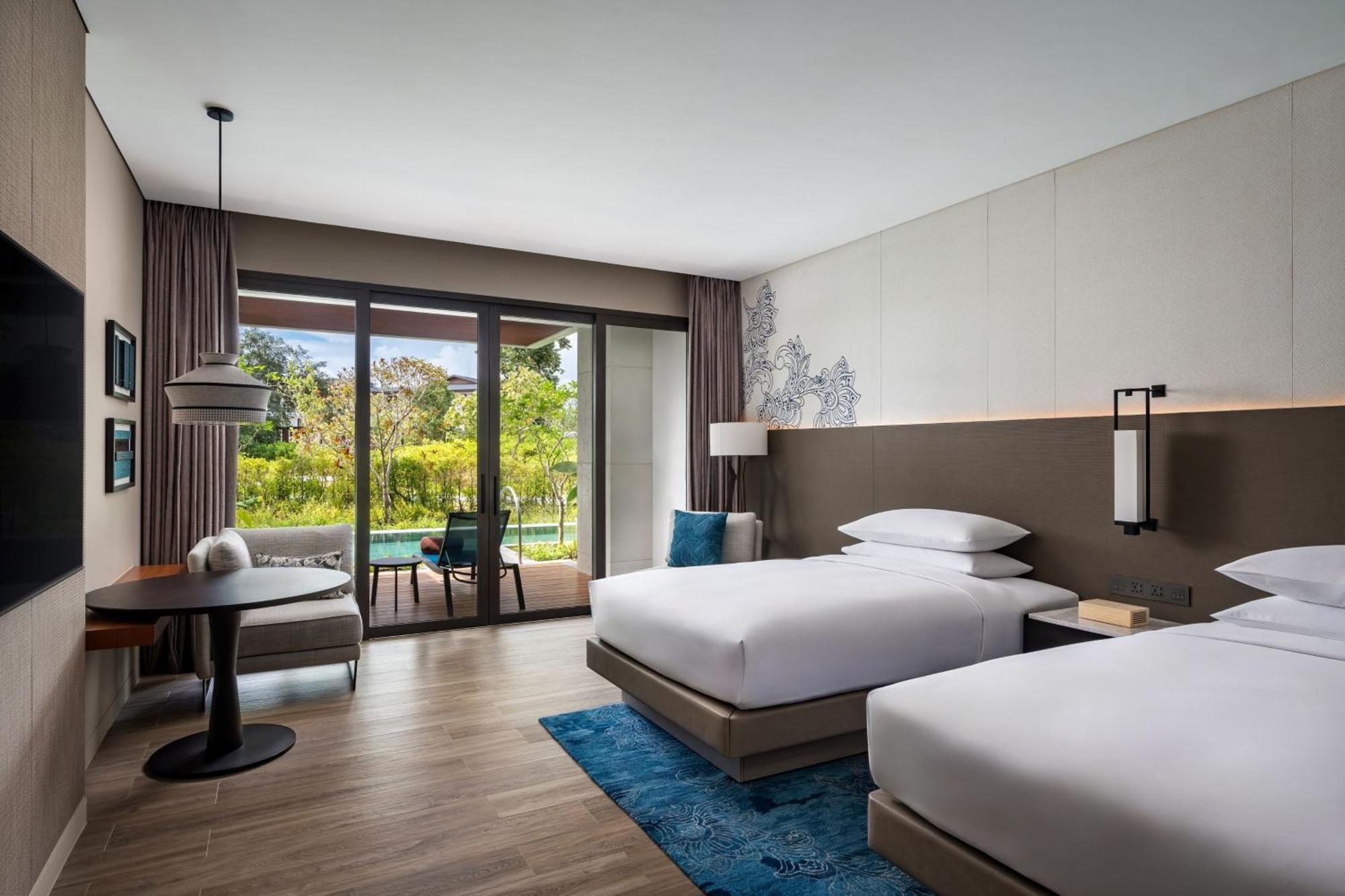 Deluxe Twin Room - Pool Access