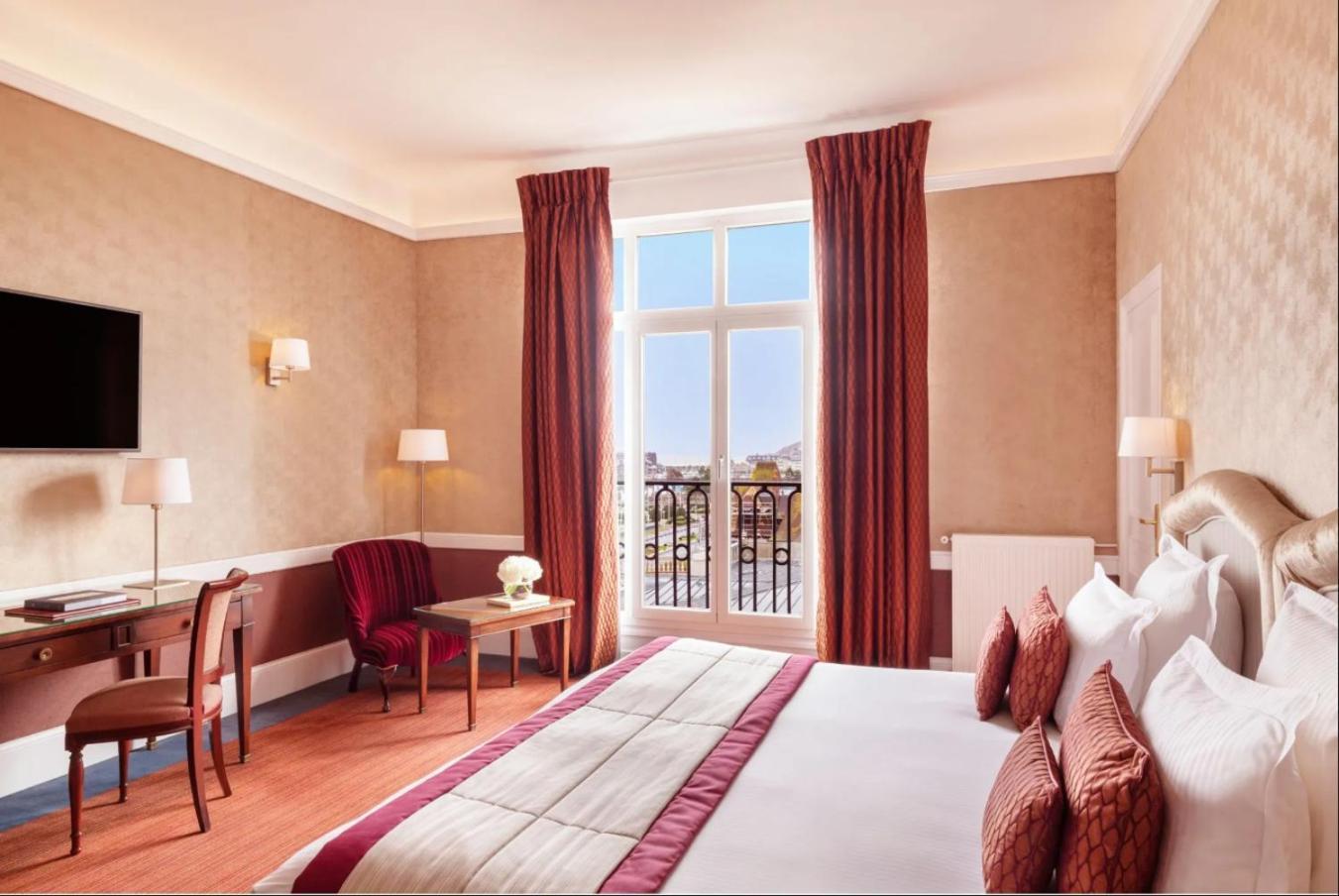 Deluxe Room,1657136058:JPEG