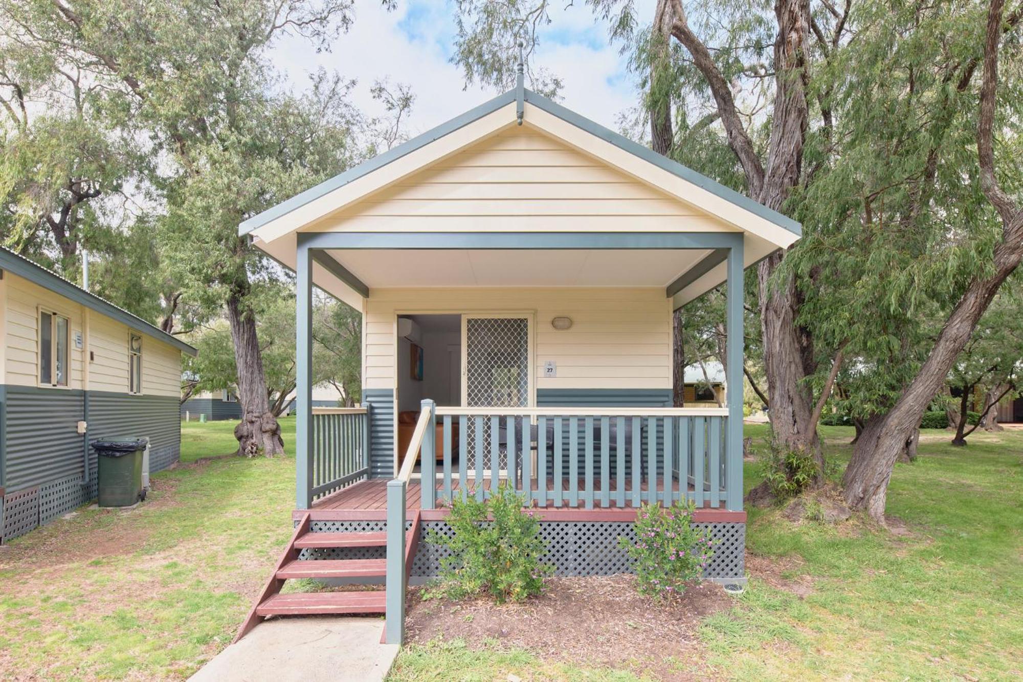 One Bedroom Cabin (Sleeps 4),1624761649:JPEG