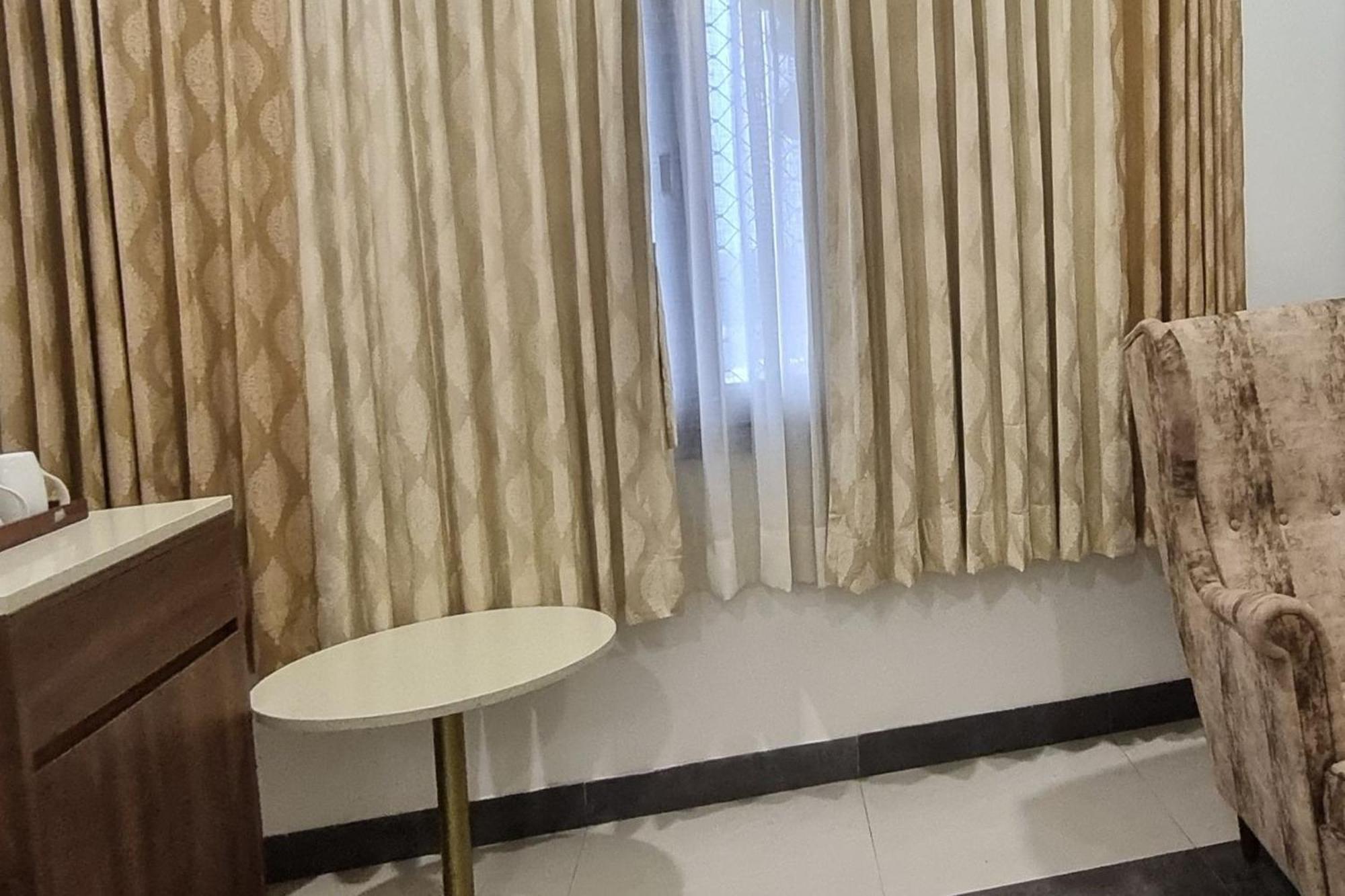 Deluxe Room,1624882311:JPEG