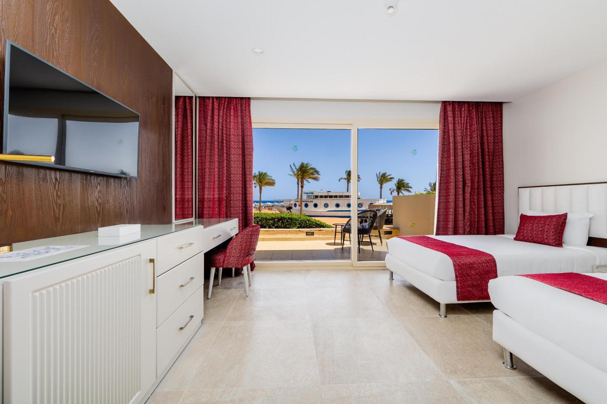 Sataya Pool Suite