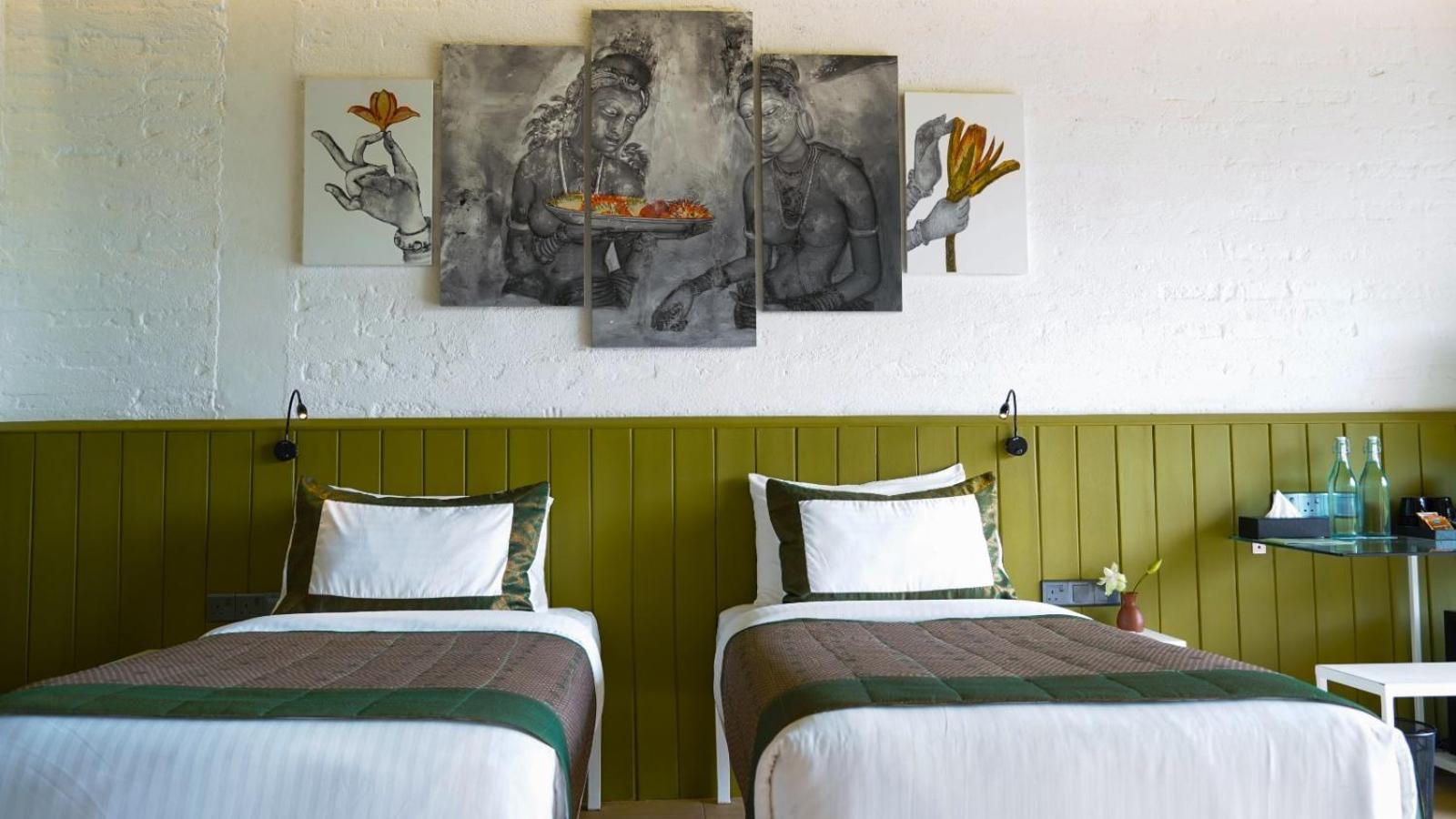 Deluxe Room with a refreshing mango mocktail, evening tea in the treehouse and a guided bird-watching walk around Kandalama Lake,1628580816:JPEG