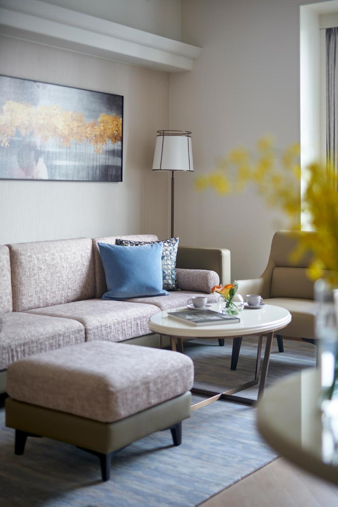 Executive Family Suite (2 Rollaway Beds Included)