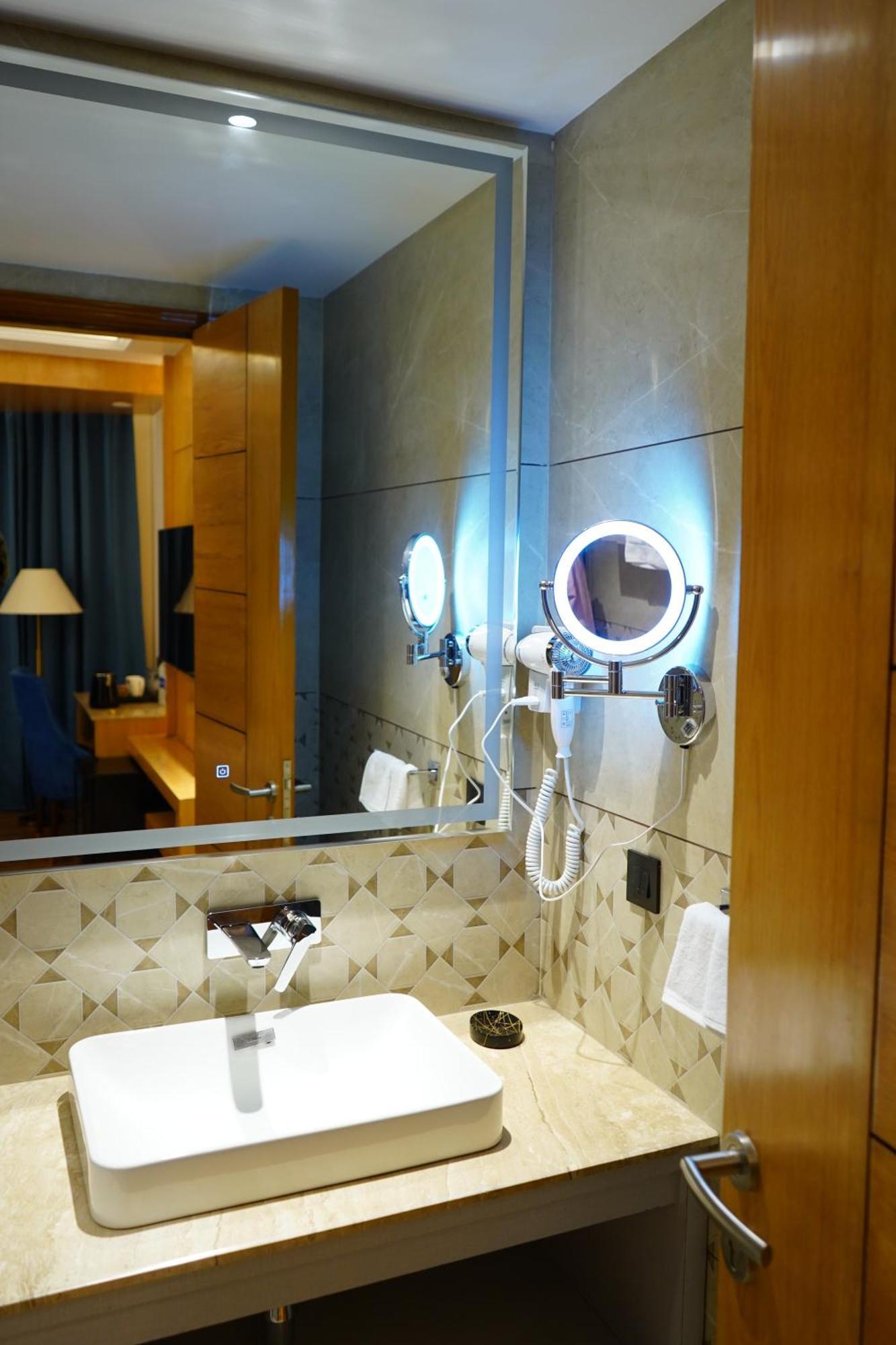 Premium Suite with Balcony