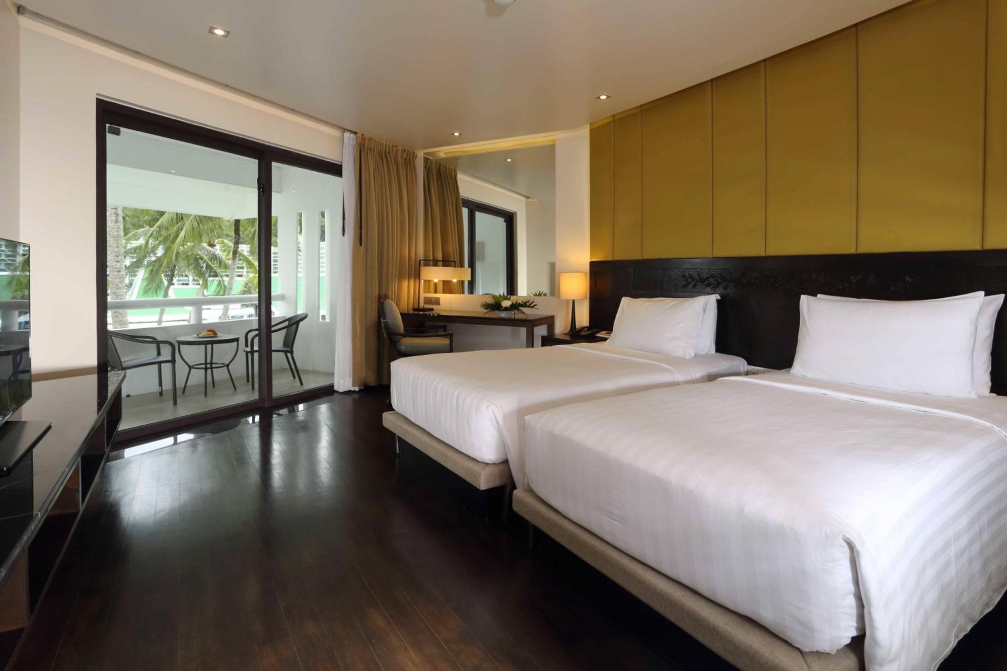 Deluxe Suite, 1 Bedroom Suite, Oceanfront, Balcony