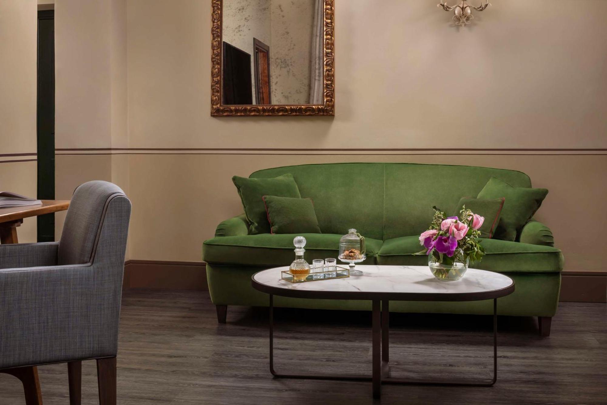 Premium Grand Room
