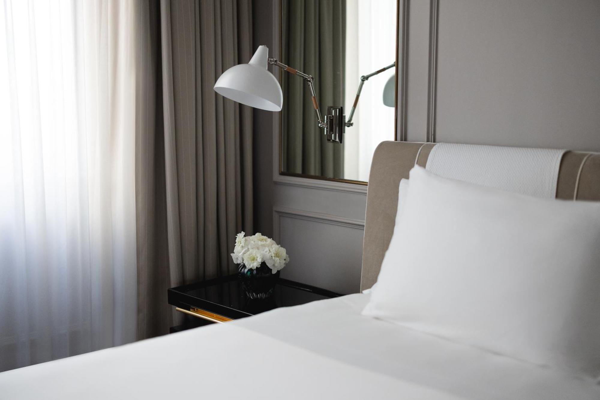 Deluxe Studio,1632264827:JPEG