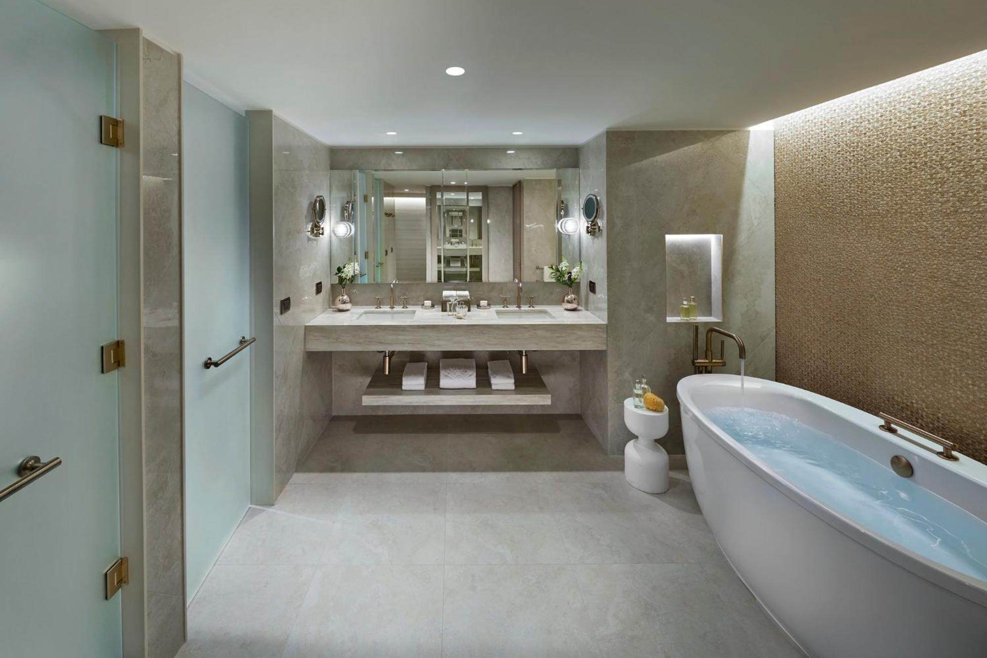 Premier Suite King